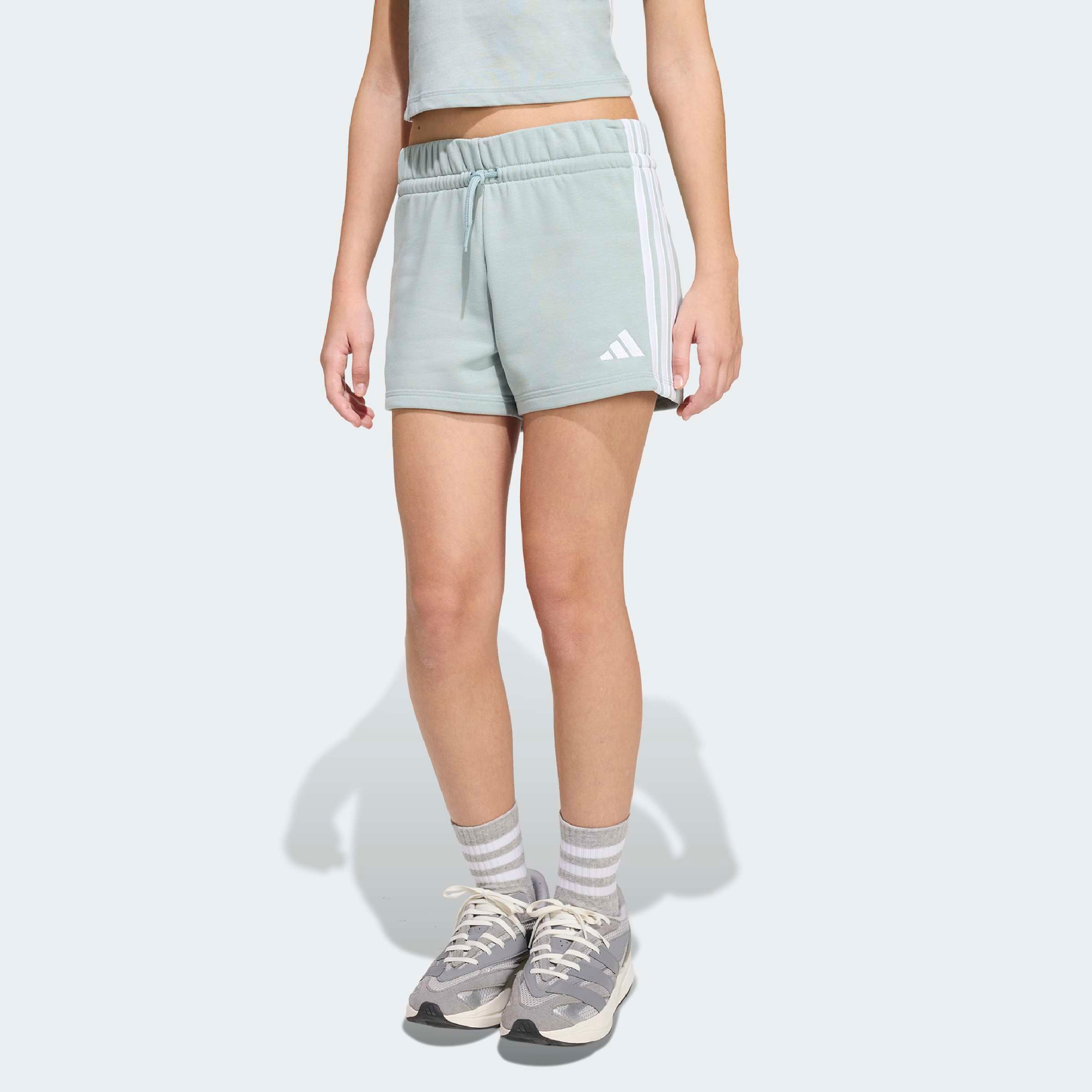adidas Sportswear Shorts »ESSENTIALS KIDS«  für Kinder und Teens, sportlicher Look mit 3-Streifen