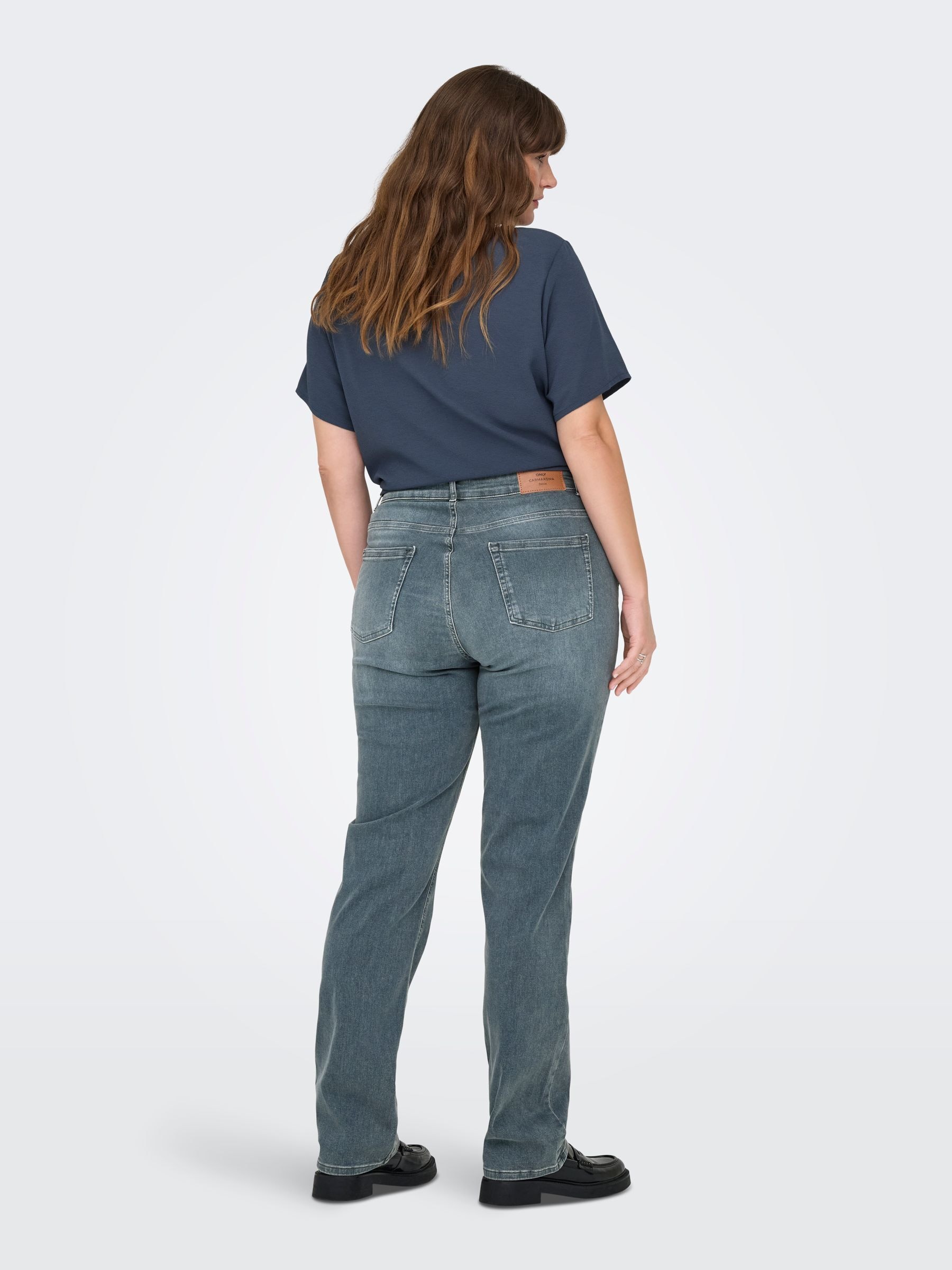 ONLY CARMAKOMA High-waist-Jeans »CARWILLY HW STRAIGHT DNM REA2602 NOOS« Baumwollmischung, straight fit
