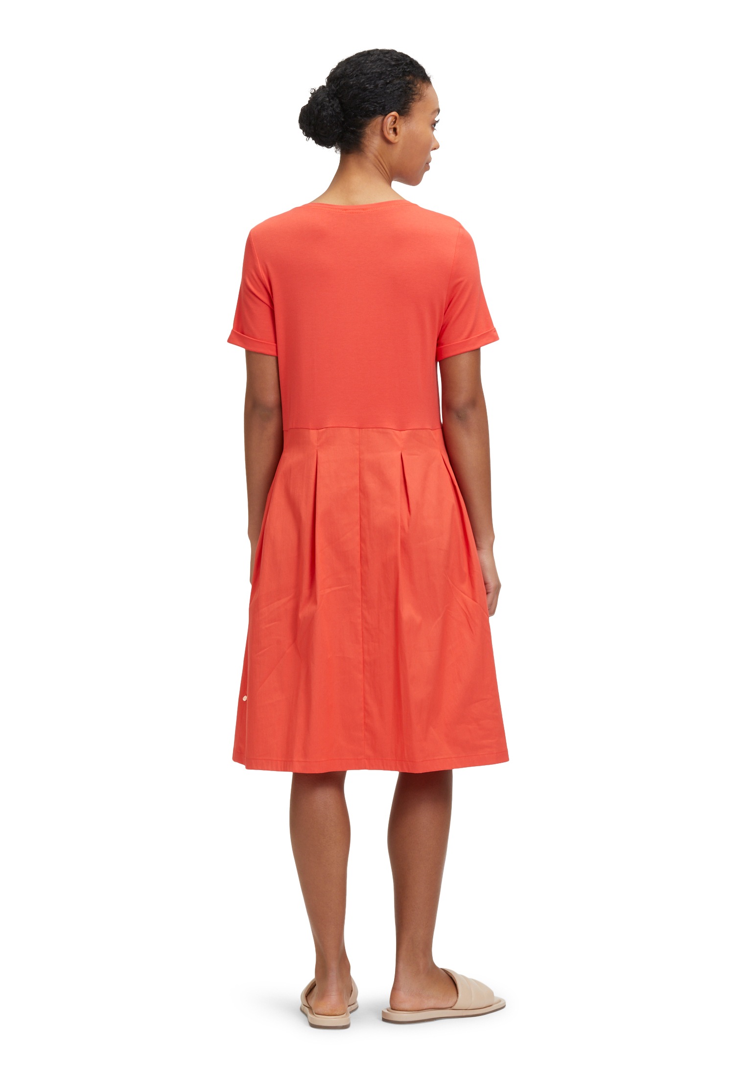 Vera Mont Sommerkleid »Vera Mont Sommerkleid mit Kellerfalten«, Materialmix