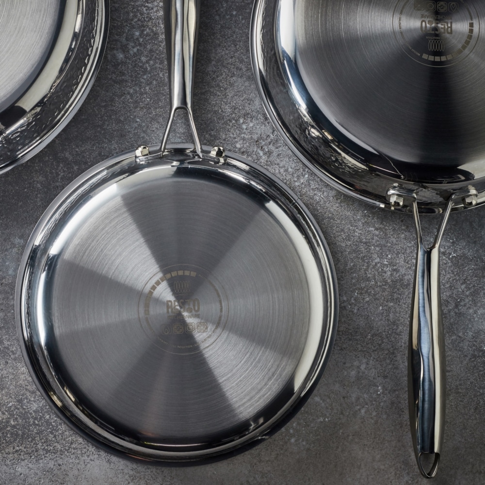 RESTO Kitchenware Bratpfanne »Crater Pfanne aus Tri-Ply (Edelstahl + Aluminium + Edelstahl) ofenfest«, Edelstahl 18/10, (1 tlg.), Energieeinsparung 25% durch die dreilagige Basis
