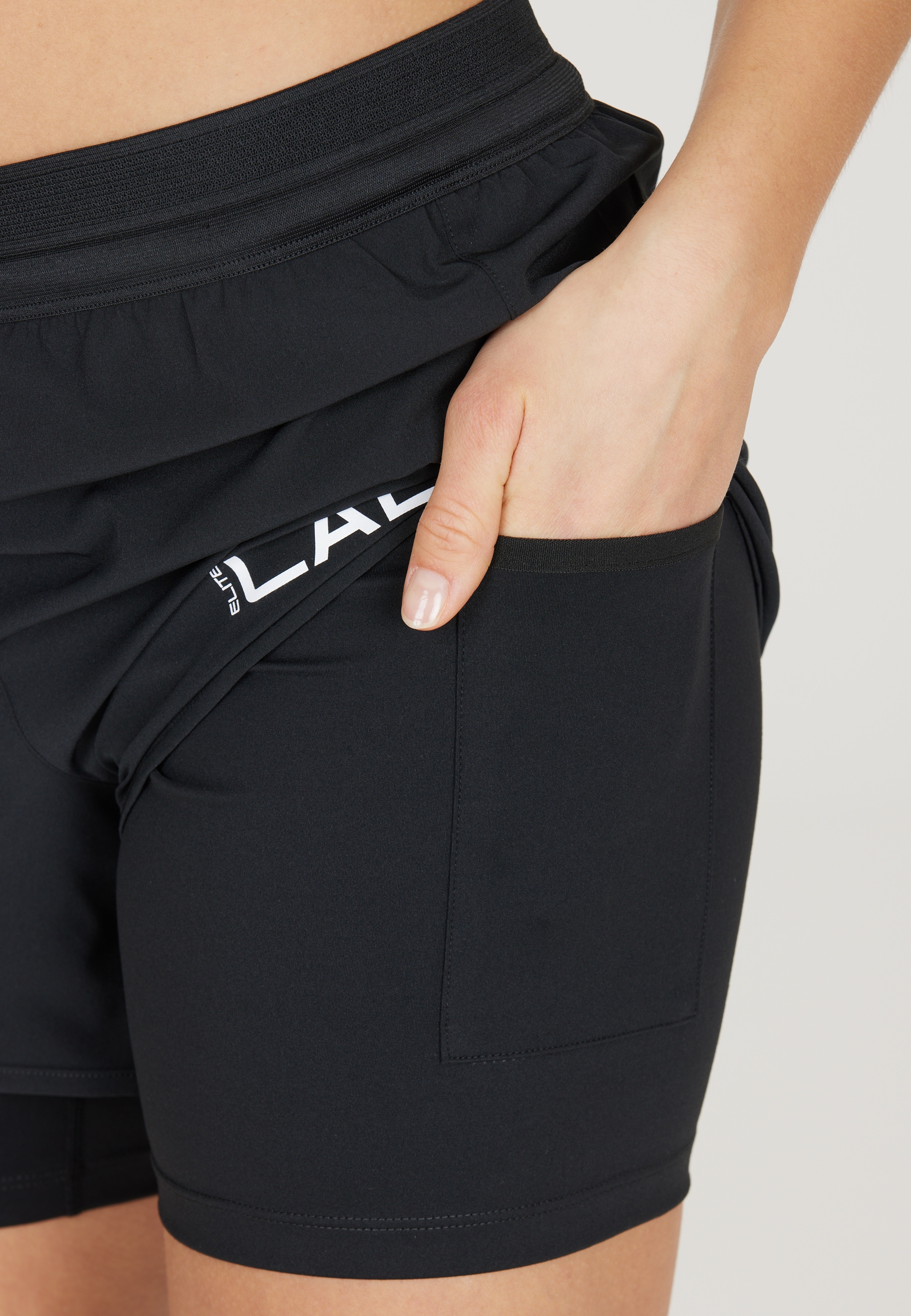 ELITE LAB Shorts »Core«, im praktischen 2-in-1 Design