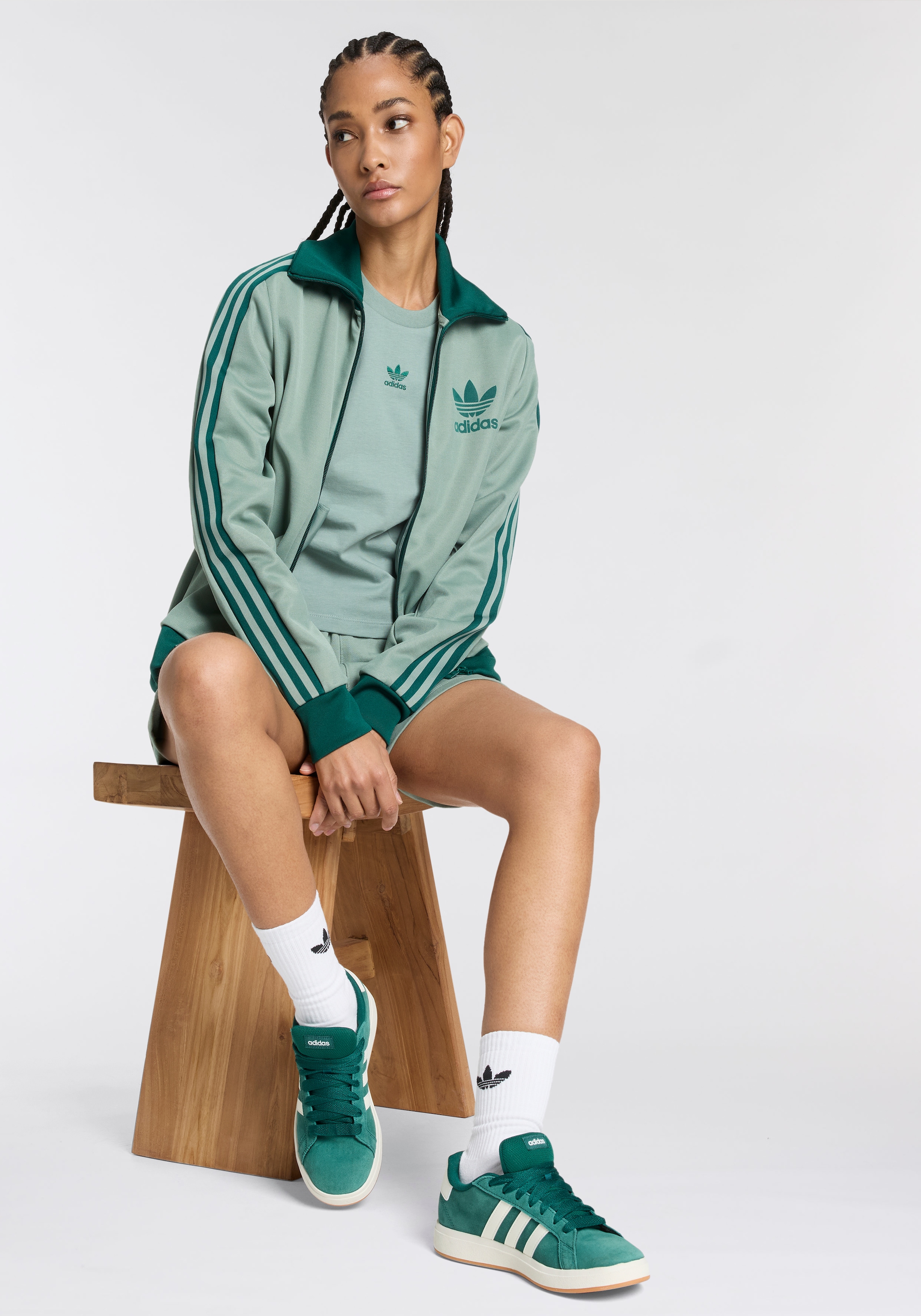adidas Originals Shorts »ESS SHORTS«, (1 tlg.)