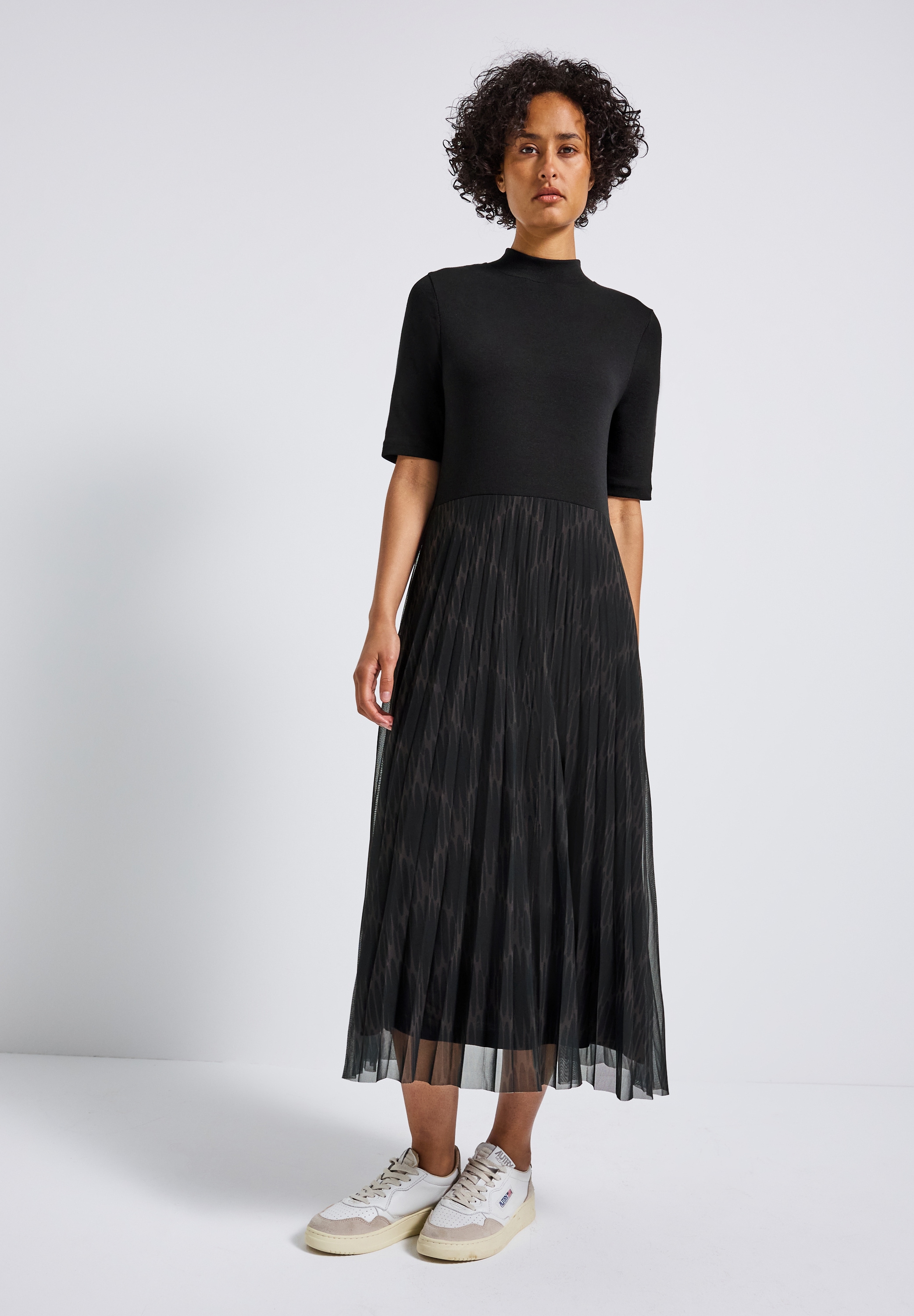 STREET ONE Midikleid, mit plissiertem Rockteil günstig online kaufen