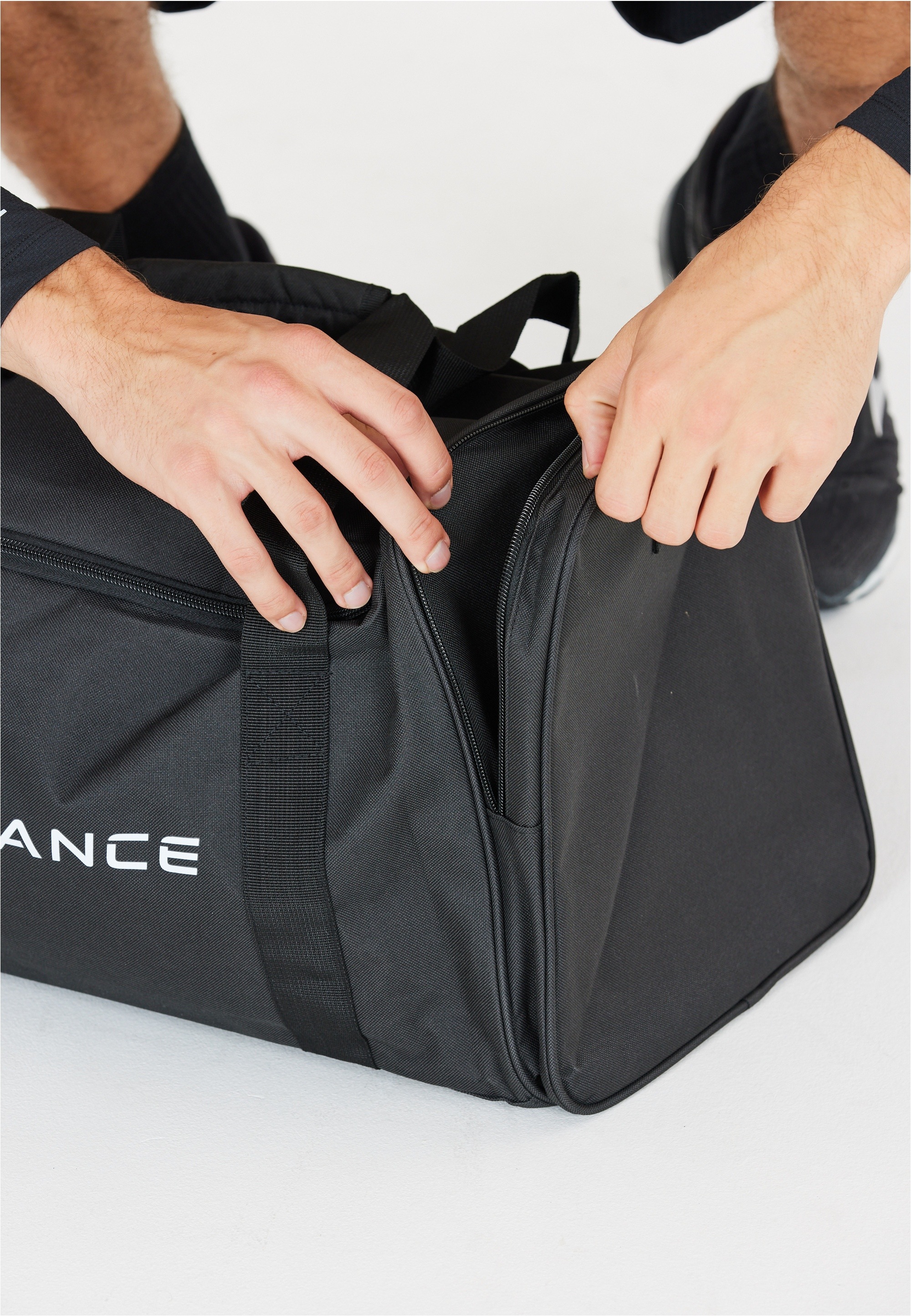 ENDURANCE Sporttasche »Lanakila 40L« mit großem Stauraum