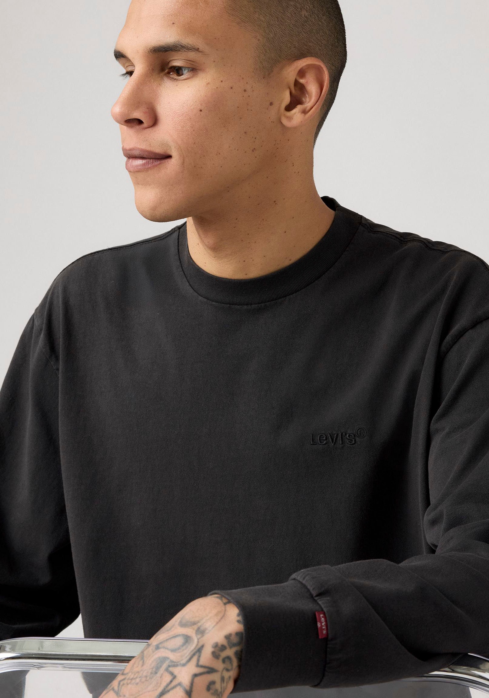 Levi's® Langarmshirt, GARMENT- Färbung