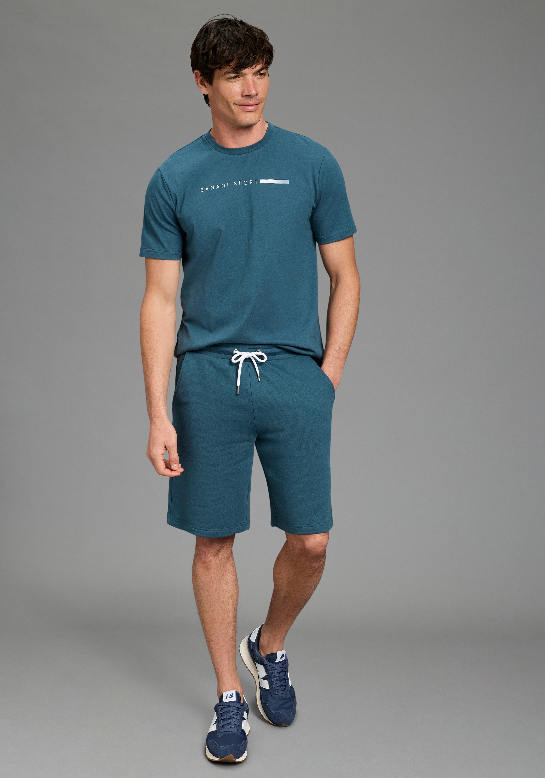 Bruno Banani Freizeitanzug Set, 2 tlg. praktisches zweiteiliges Set, aus Baumwolle