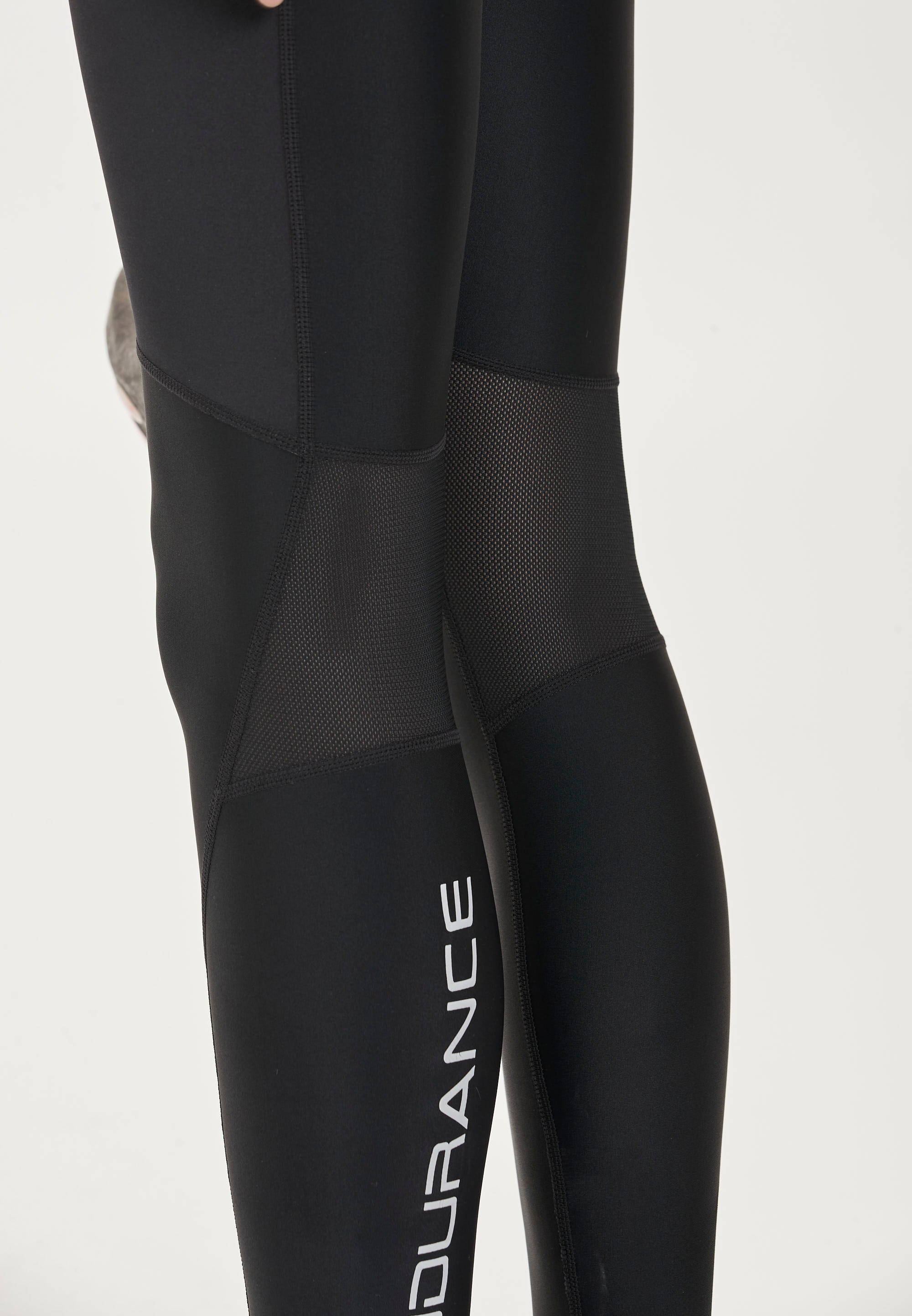 ENDURANCE Radhose »Jayne«, mit funktionellem Windblocker