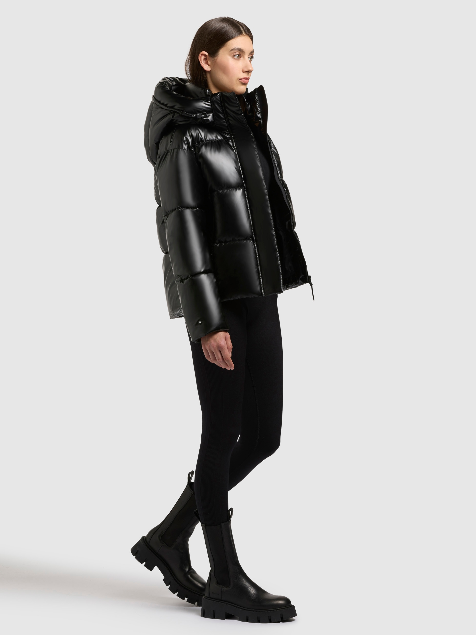 khujo Steppjacke »DEVINA SHINY«, mit Kapuze