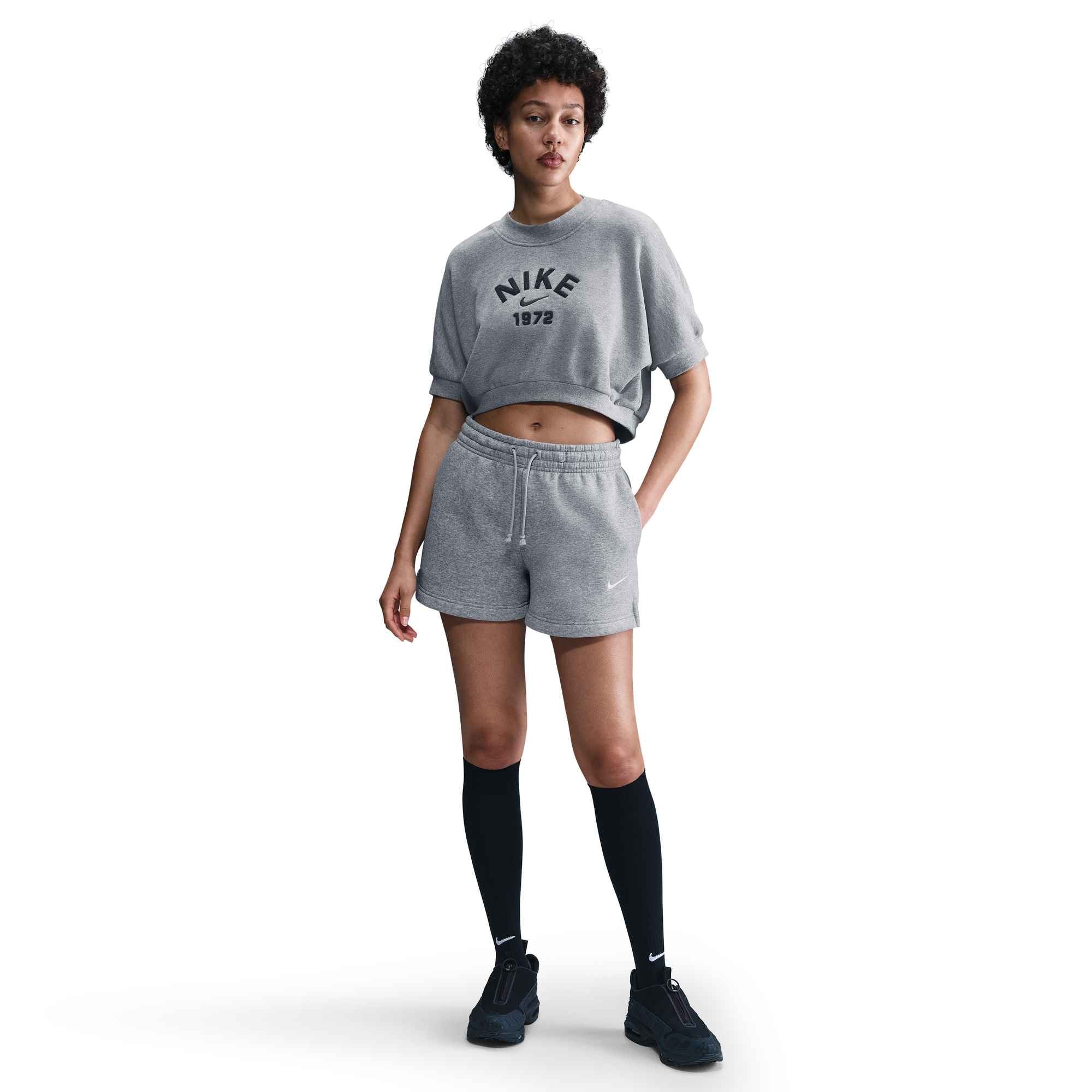 Nike Sportswear Shorts »W NSW PHNX FLC MR STD 4IN SHRT«  aus Fleece, mit verlängerter Kordelzug, sportlicher Stil