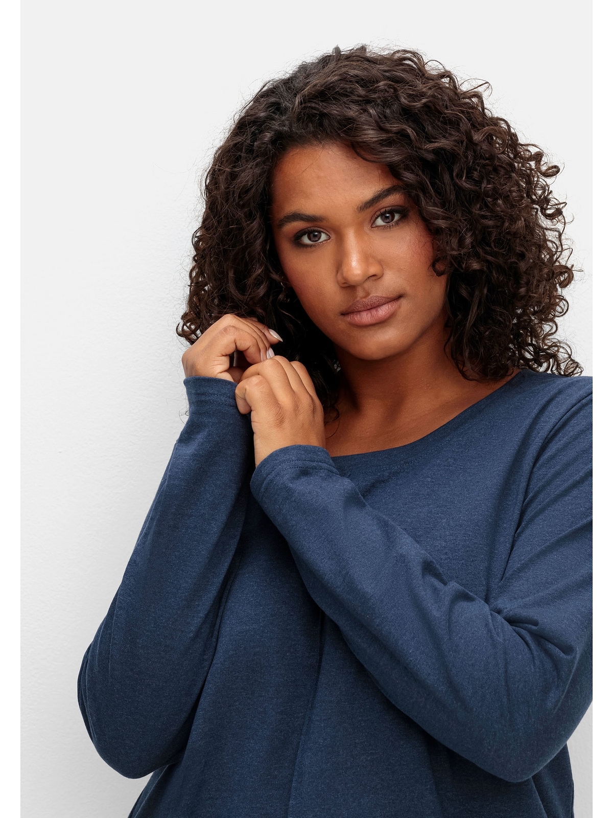 Sheego Langarmshirt »Große Größen«, in A-Linie, mit Rundhals