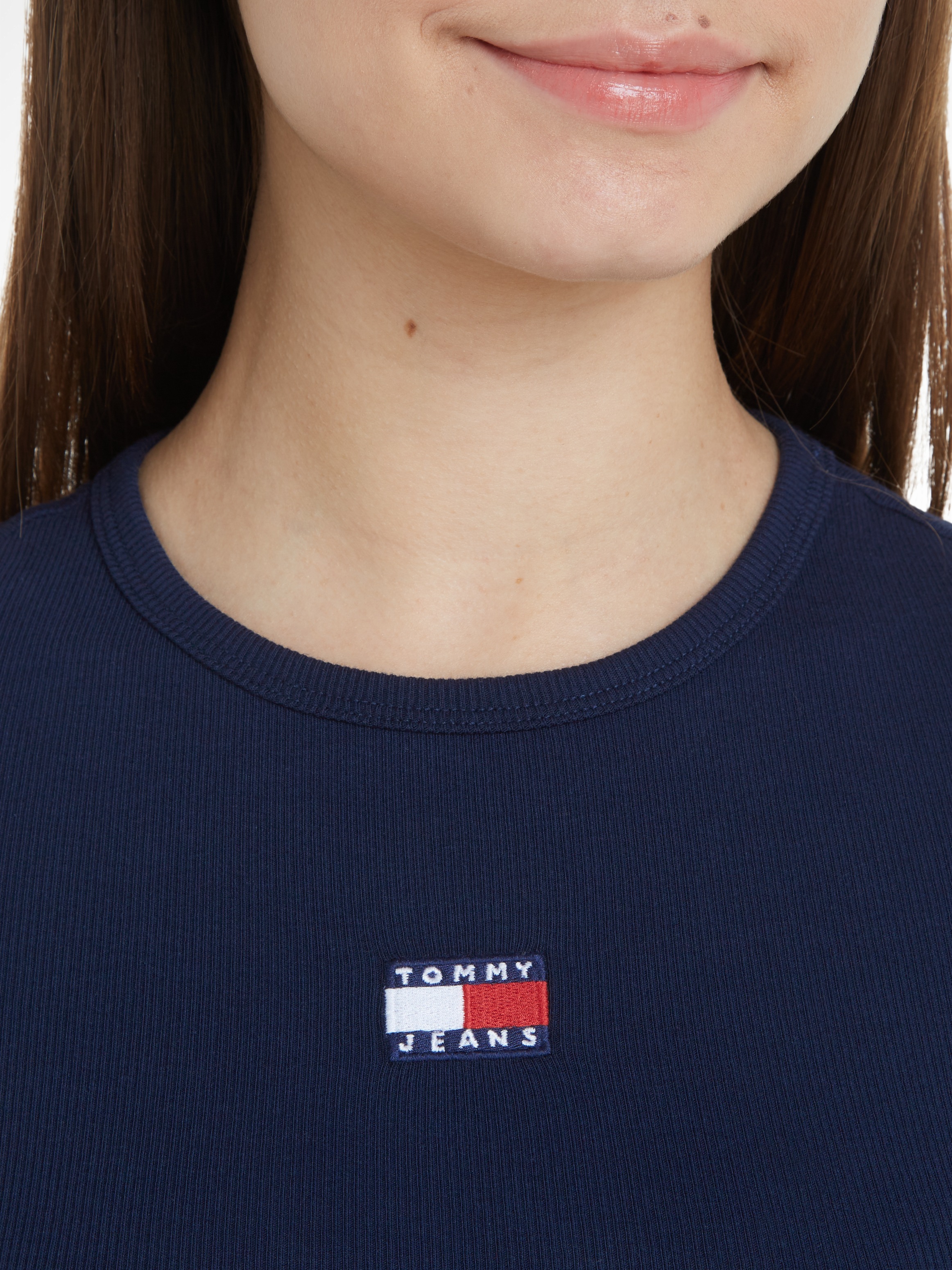 Tommy Jeans T-Shirt »TJW SLIM BADGE RIB TEE«, in Rippoptik