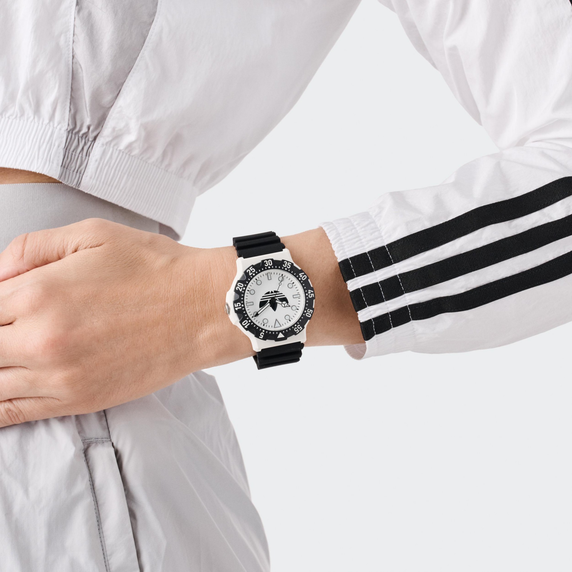 adidas Originals Quarzuhr »DISCOVERER TWO«, Armbanduhr, Herrenuhr, Damenuhr, Silikonarmband, Leuchtzeiger