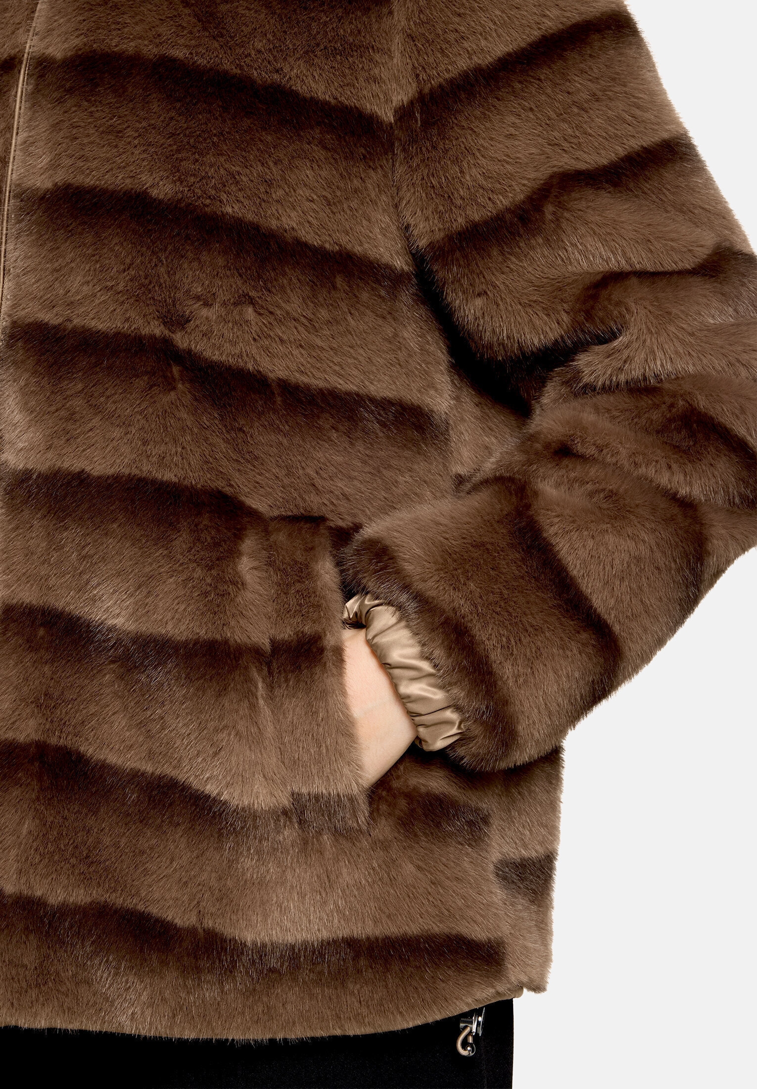 Betty Barclay Plüschjacke »Damen mit Kapuze« mit Kapuze