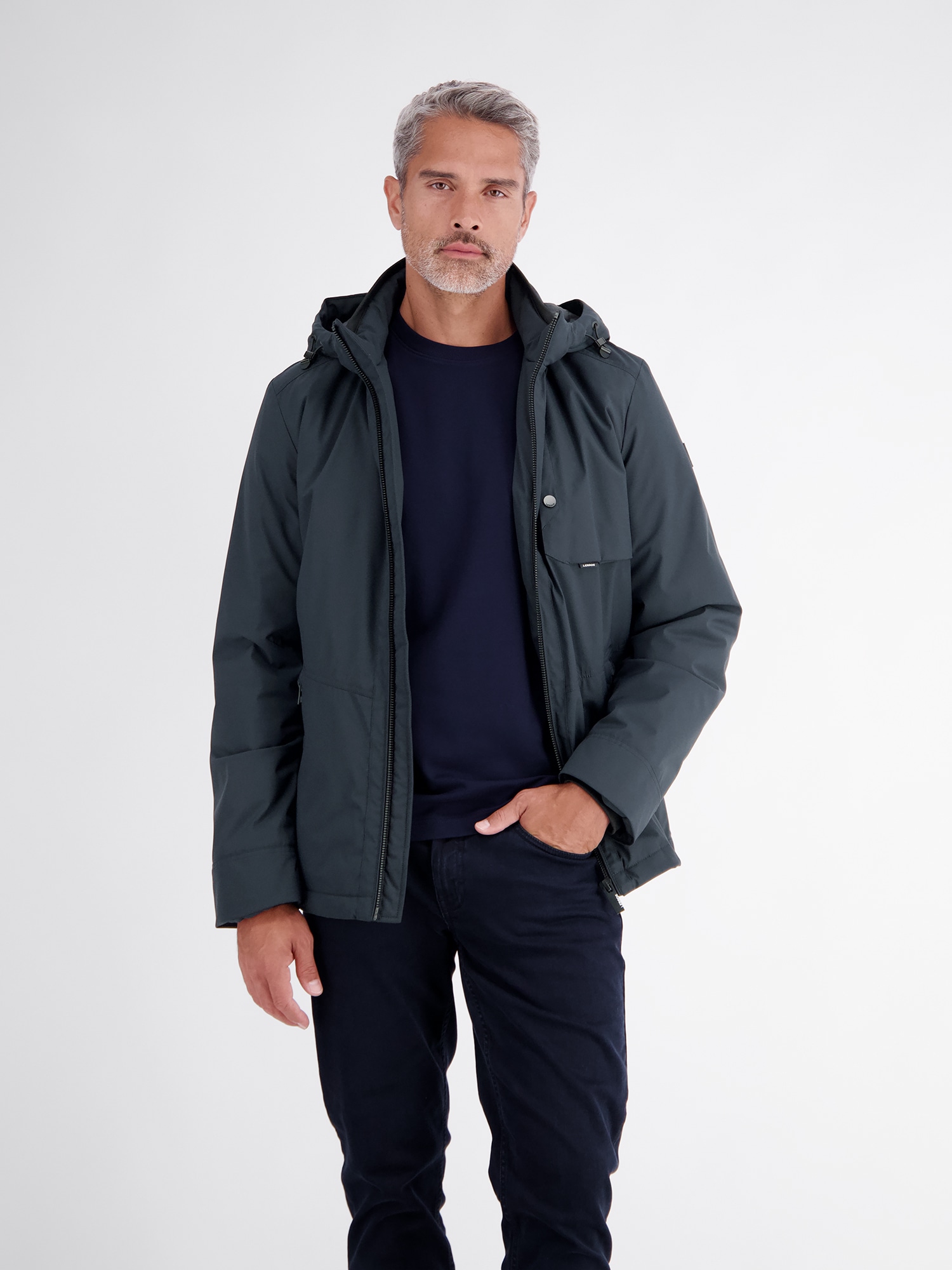 LERROS Outdoorjacke "Sportive Jacke aus wind- und wasserabweisender Kunstfaser" mit Kapuze