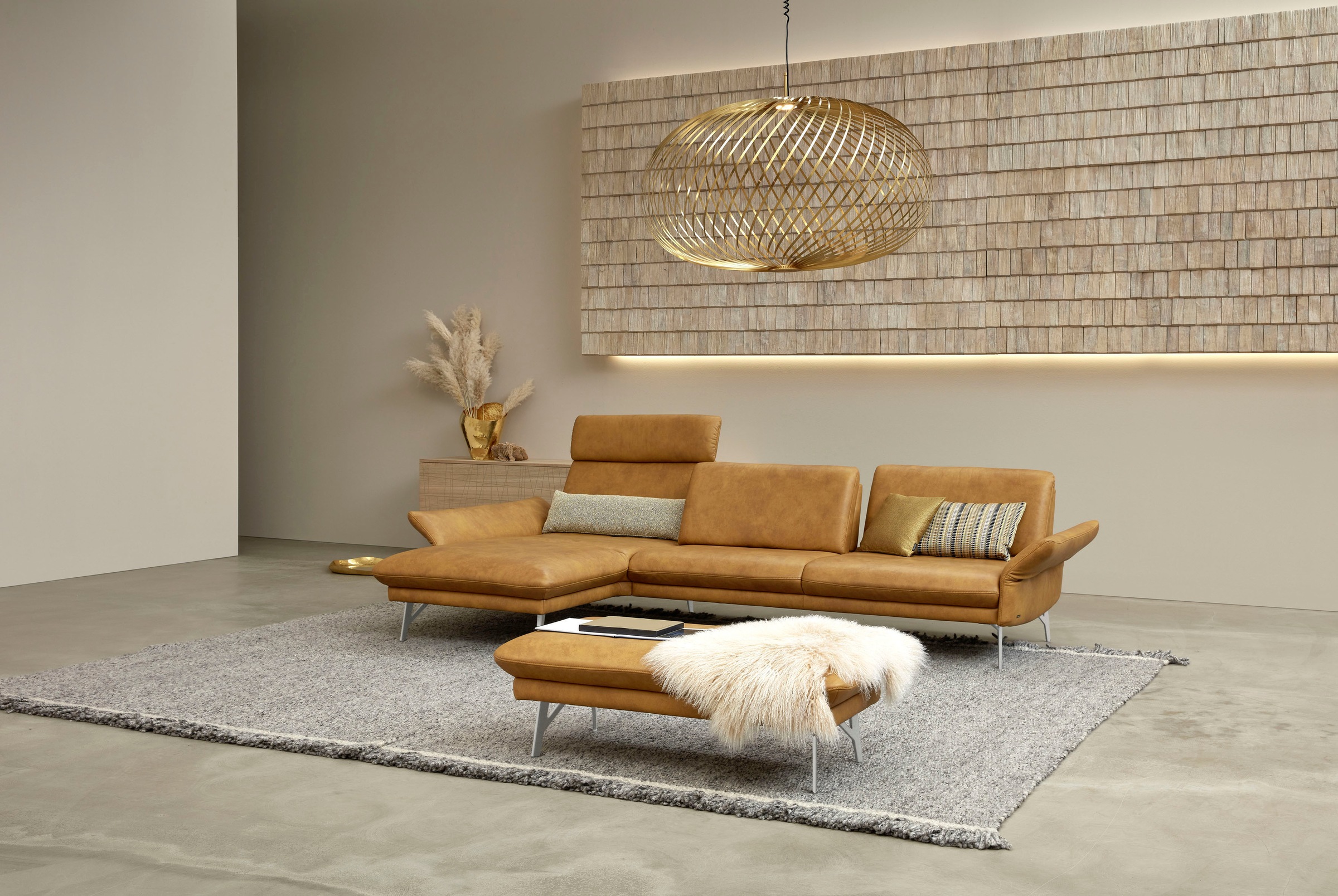 himolla Ecksofa »1928«, (Sofa mit oder ohne Hocker auswählen!), mit Hocker, Füße... kaufen