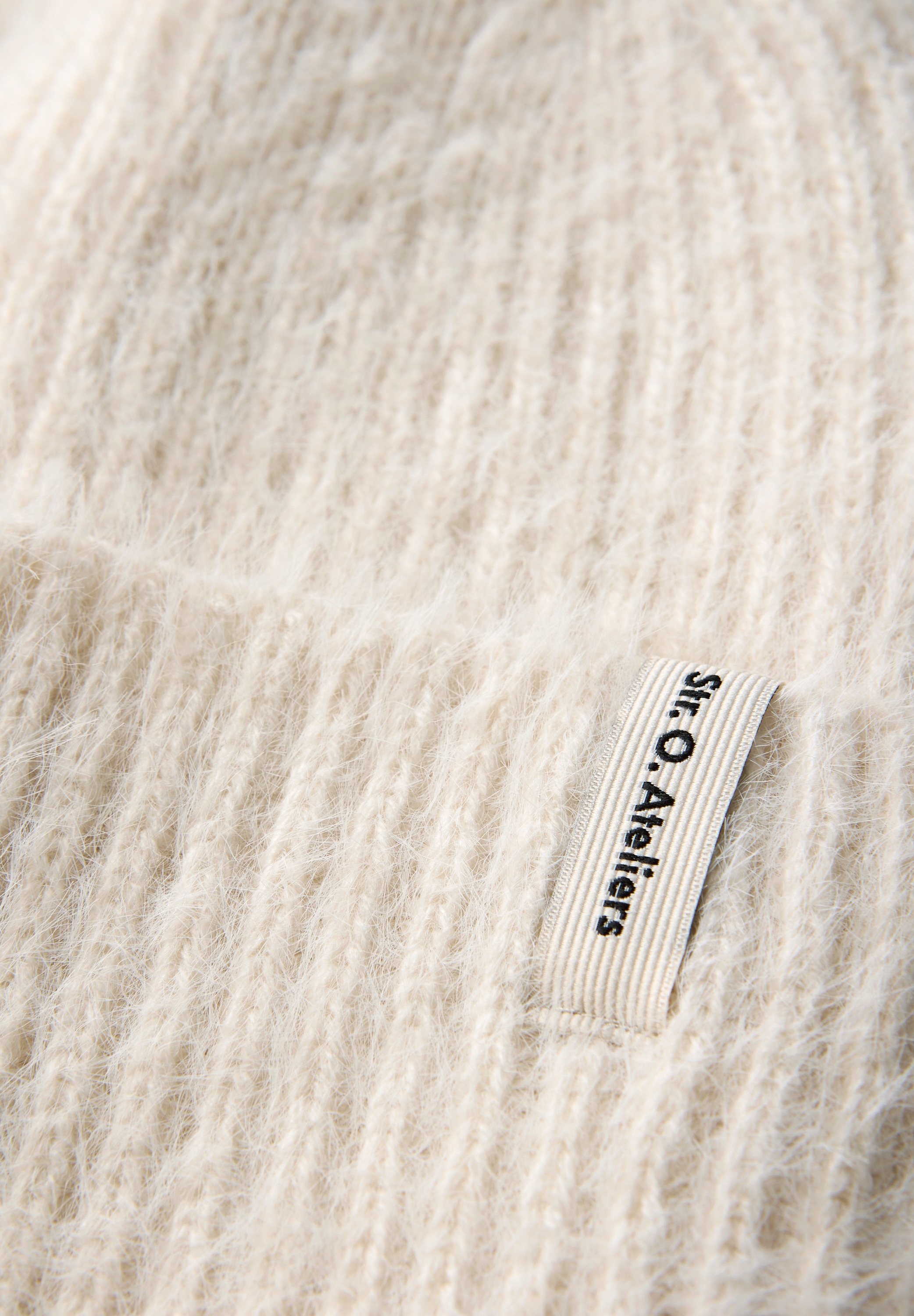 STREET ONE Strickmütze aus softem Materialmix