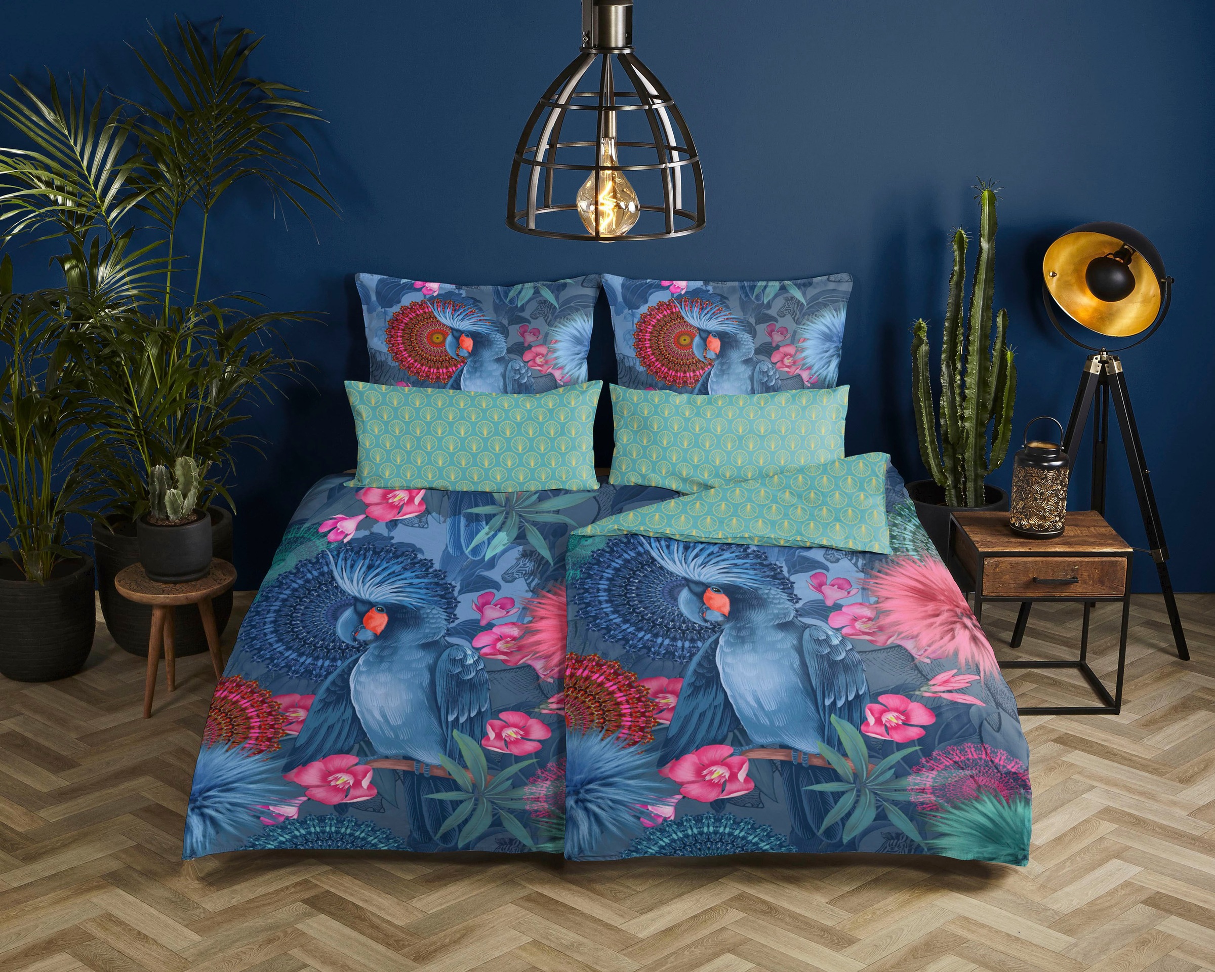 hip Wendebettwäsche »Ofelia«, Mako-Satin, 135x200, Reißverschluss, Wendeoptik, Mandala Papagei, Blau