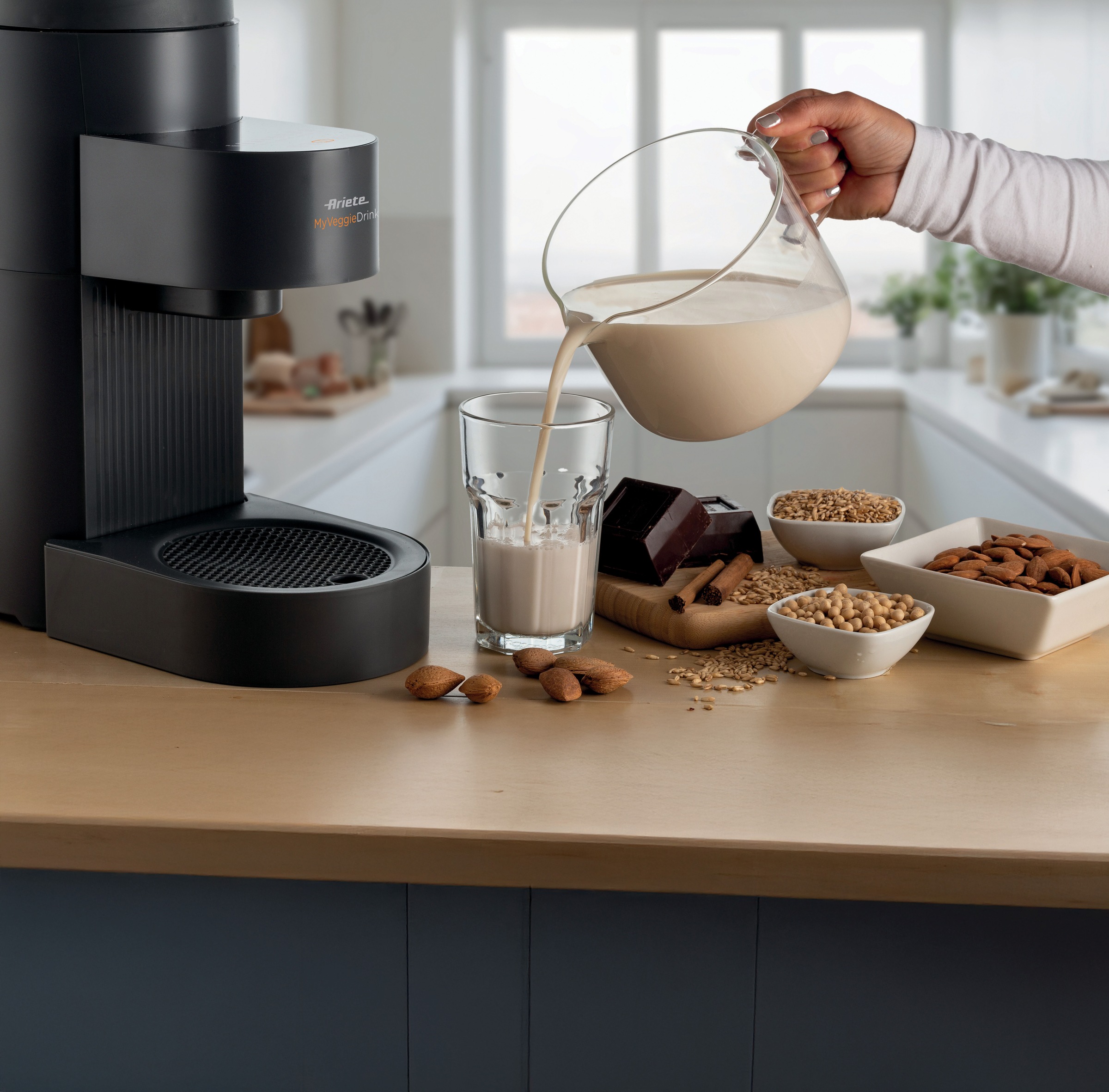 Ariete Entsafter »My VeggieDrink« 1200 W Pflanzenmilch-, Milchshake-Zubereiter und Entsafter in Einem, 1,5 L