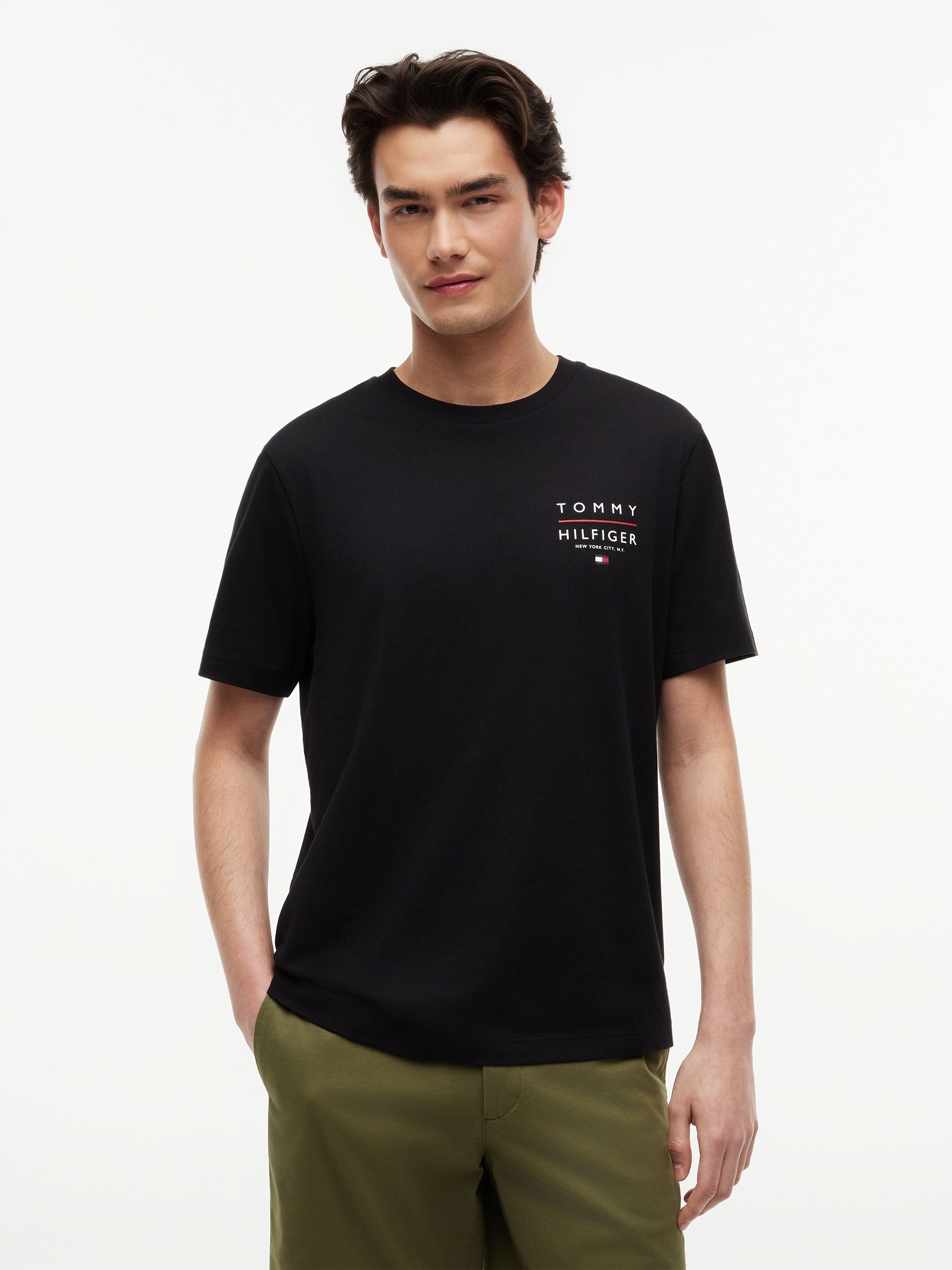 Tommy Hilfiger T-Shirt »BRAND LOVE LEFT CHEST RWB TEE« regular fit, Rundhals