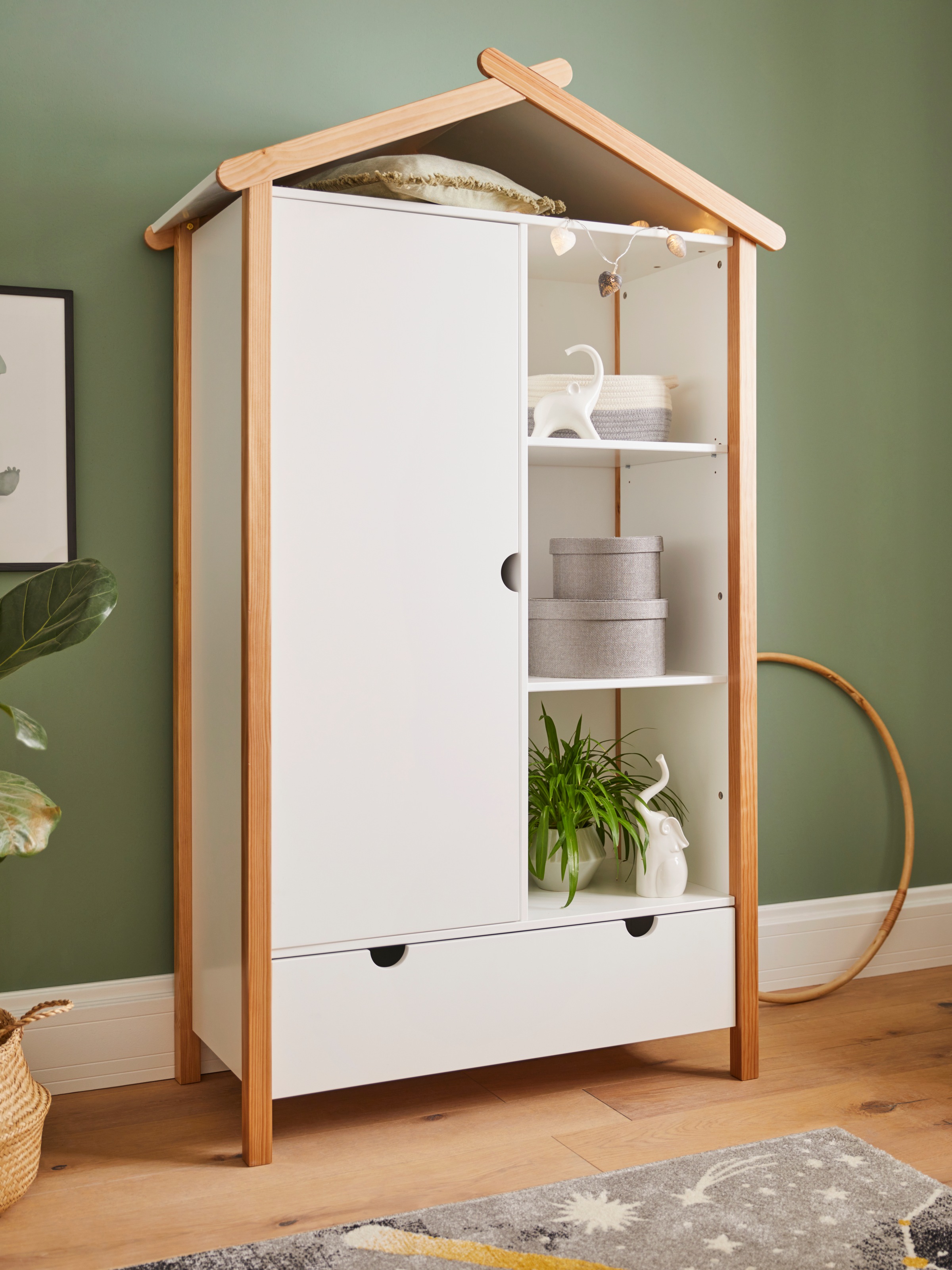 Möbilia Kleiderschrank "Dolidoo" für das Kinderzimmer günstig online kaufen