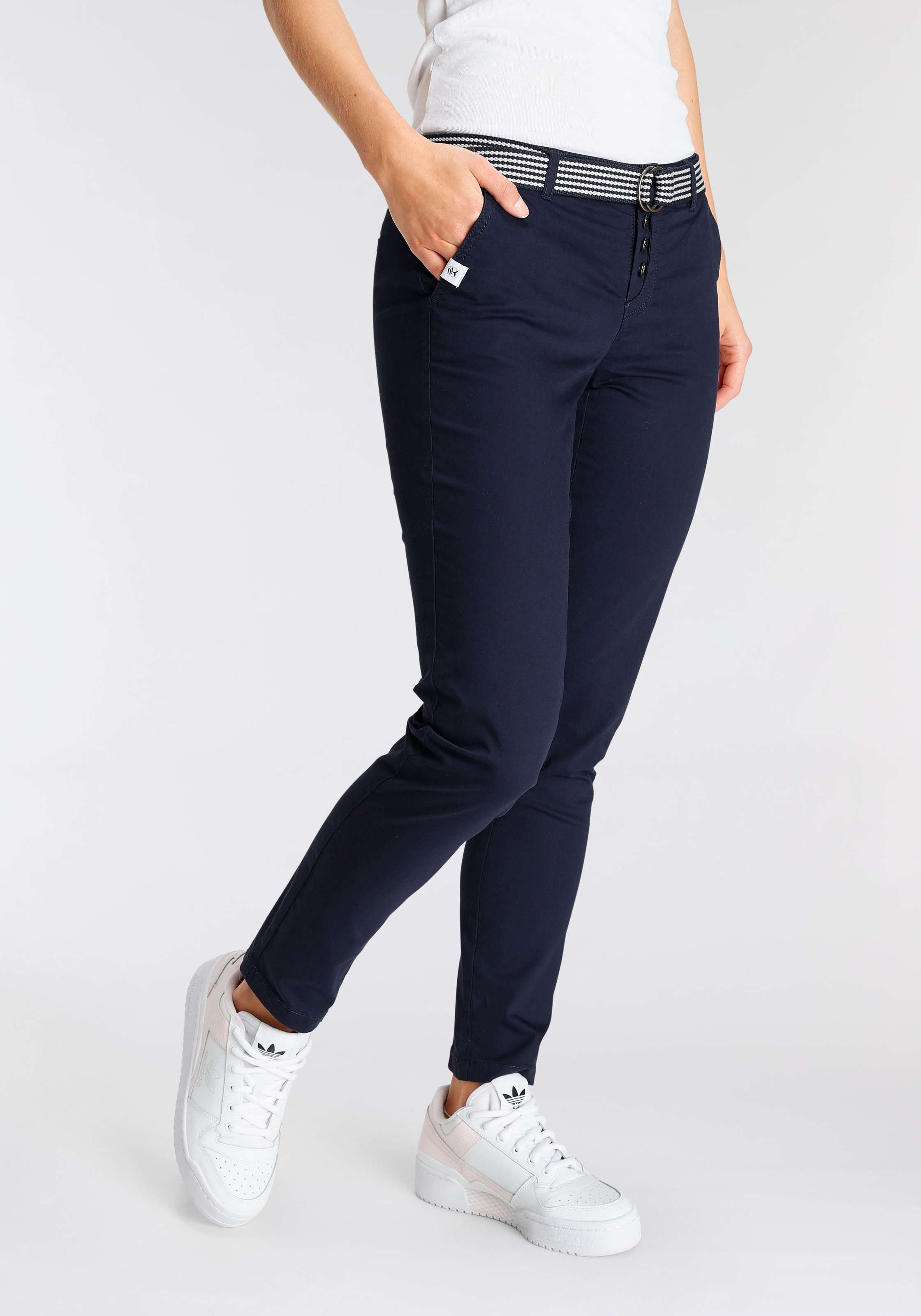 DELMAO Chinohose mit passendem Gürtel günstig online kaufen