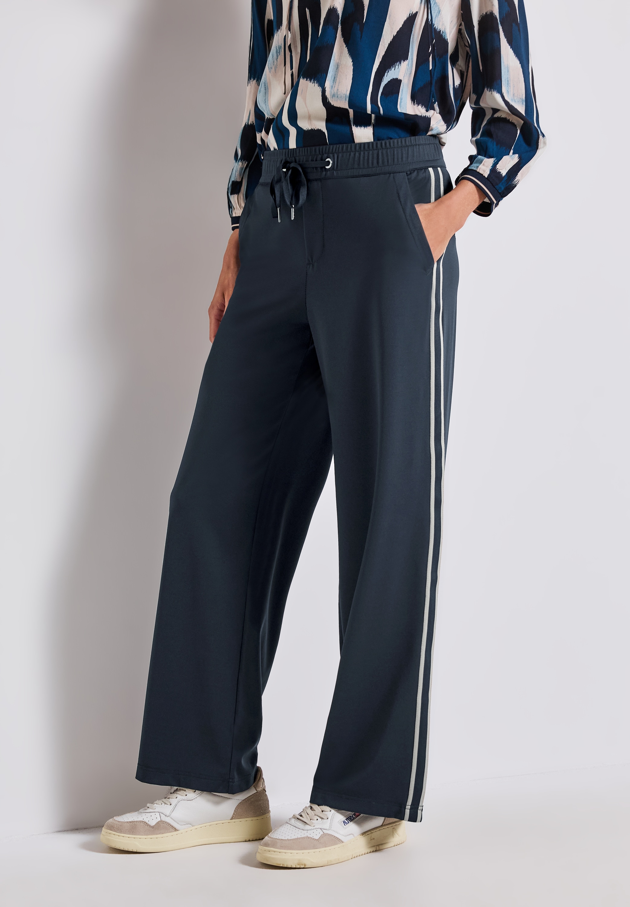 STREET ONE Stoffhose, mit Gallonstreifen günstig online kaufen