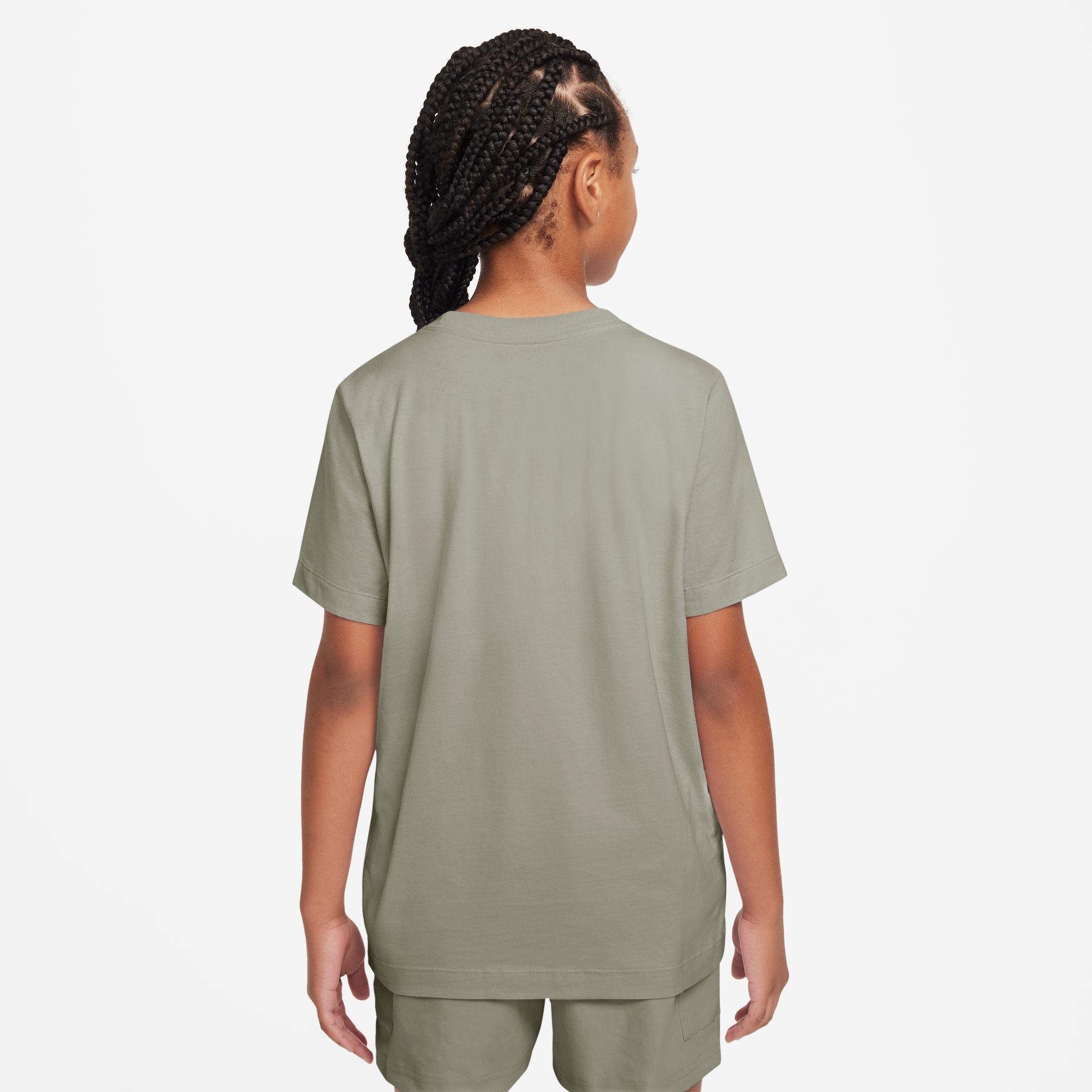 Nike Sportswear T-Shirt »K NSW TEE FUTURA HBR« für Jugendliche, sportlicher Stil, Kurzarm, Rundhalsausschnitt