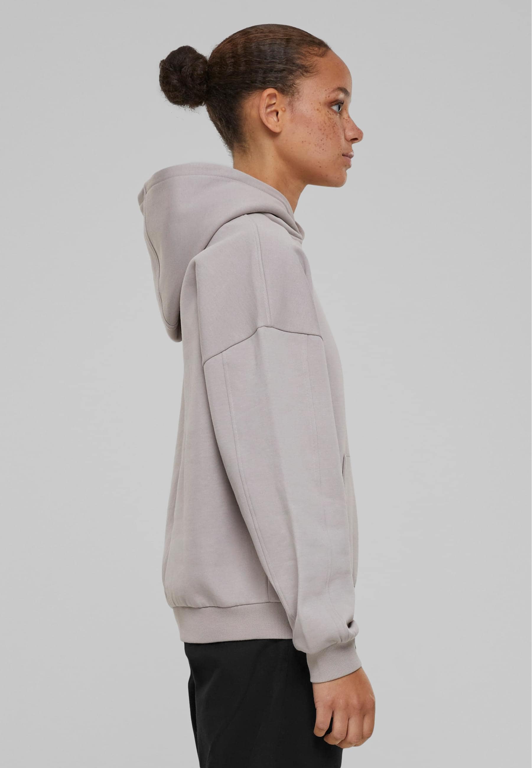 URBAN CLASSICS Kapuzenpullover »Urban Classics Damen Ladies Organic Oversized Hoody«, (1 tlg.)