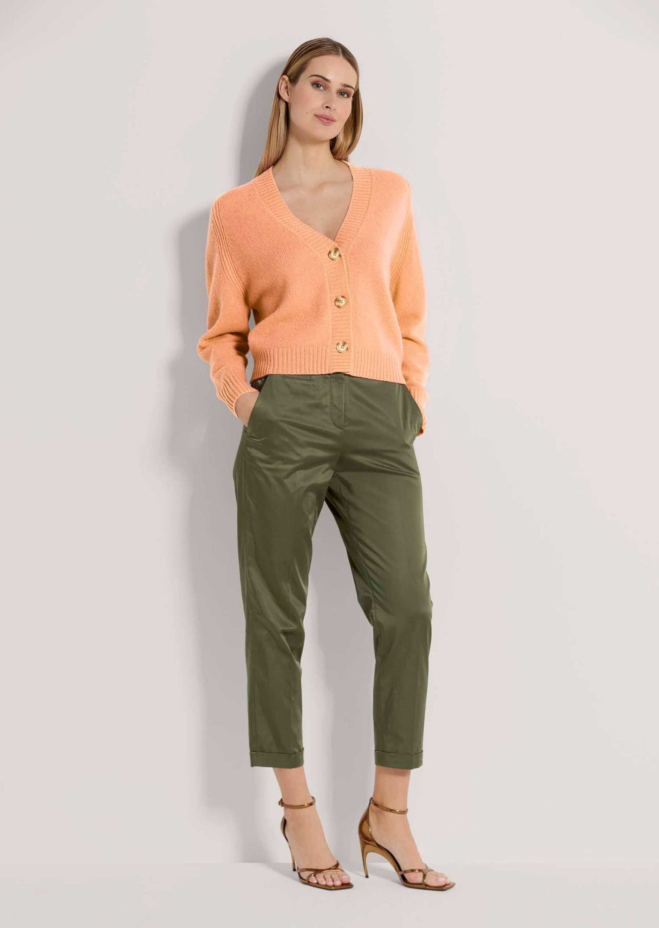 MADELEINE Strickjacke »Strickjacke Kurze Sommerstrick-Jacke, V-Ausschnitt«
