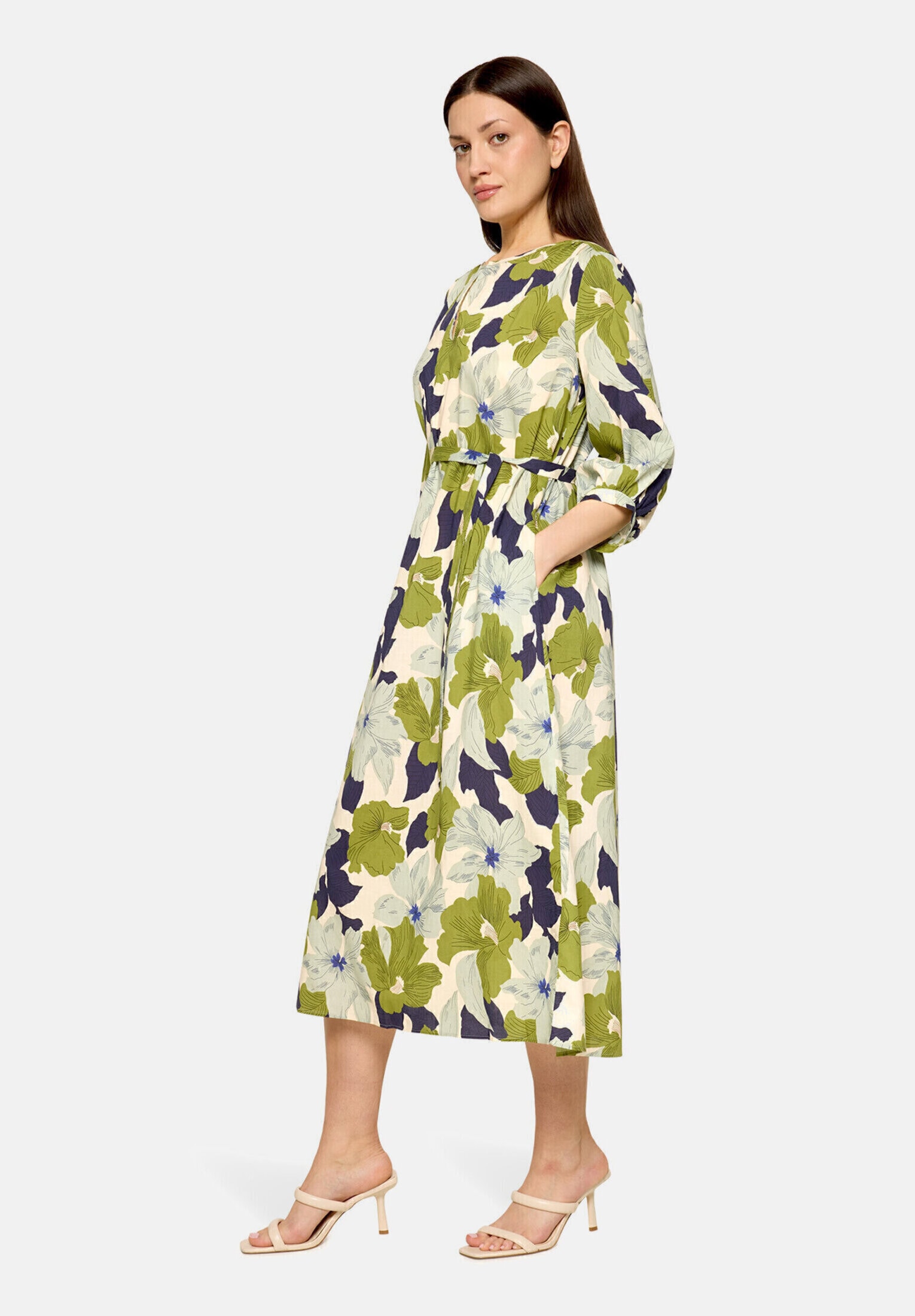 Cartoon Sommerkleid "Damen mit Bindegürtel" Ohne Tasche