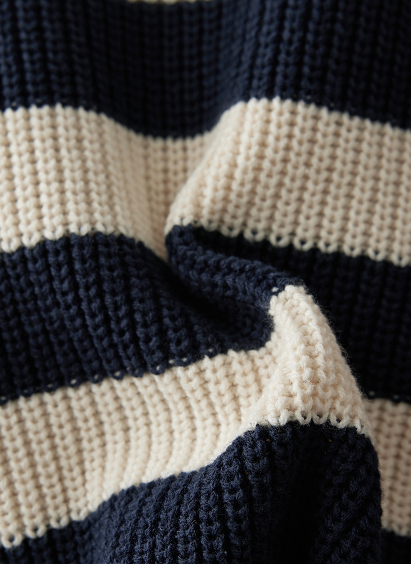 LeComte Strickjacke »LeComte Strickjacke mit Perlfang-Strickart und Streifenmuster«