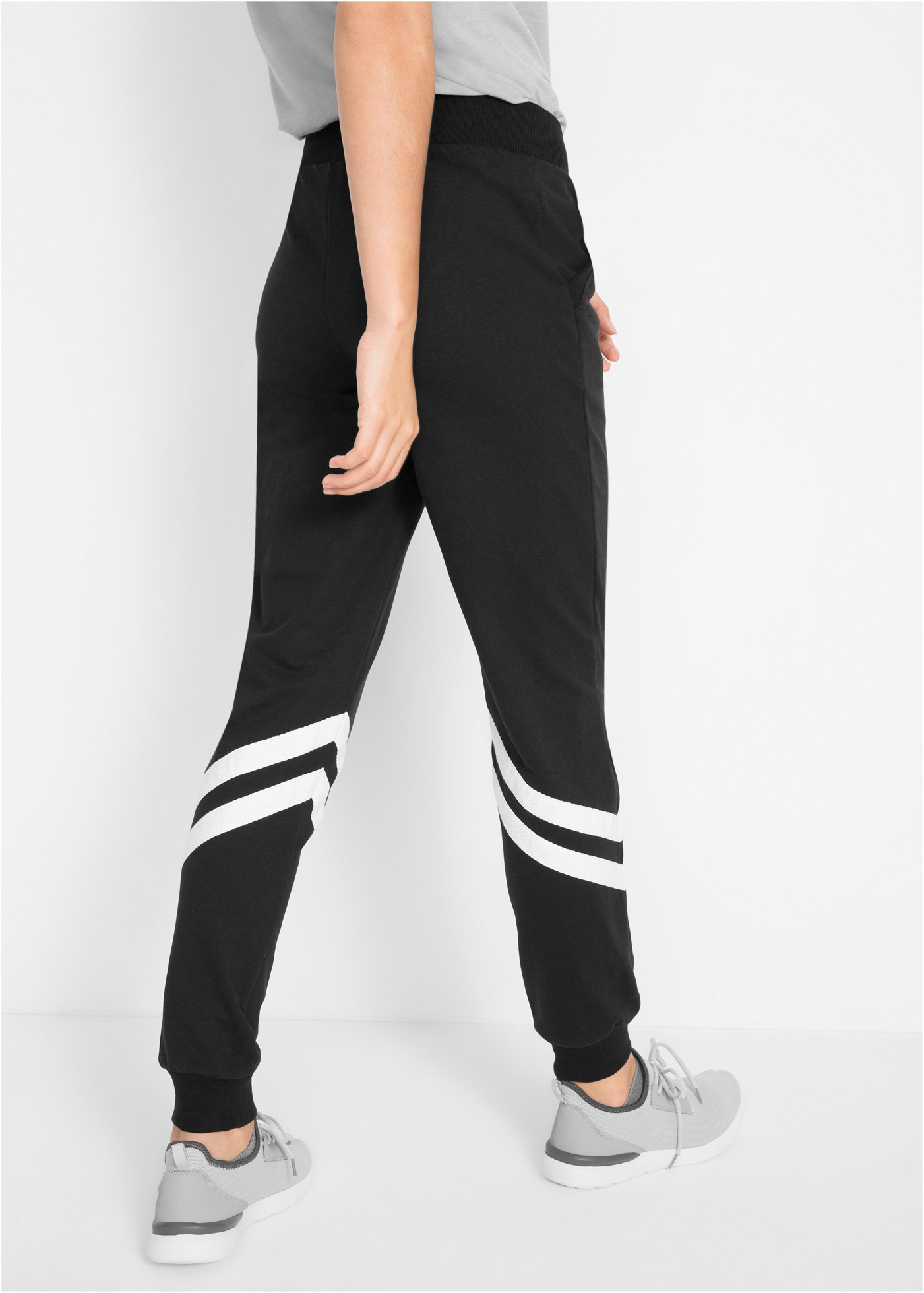 bonprix Sweathose "Sweathose mit Streifen" aus Baumwolle und Polyester, Loo günstig online kaufen
