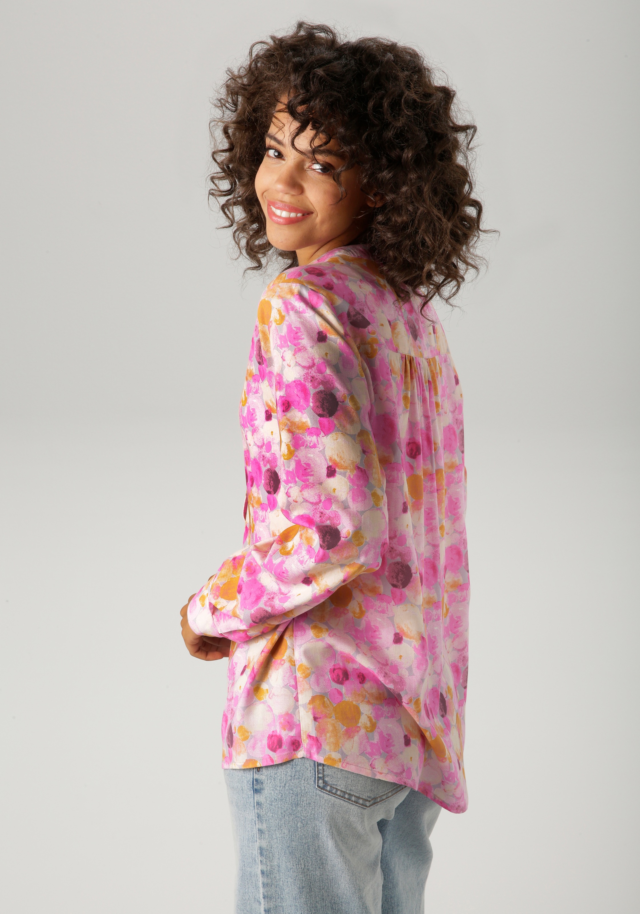 Aniston CASUAL Schlupfbluse mit farbharmonischem, grafischen Druck im Batik günstig online kaufen