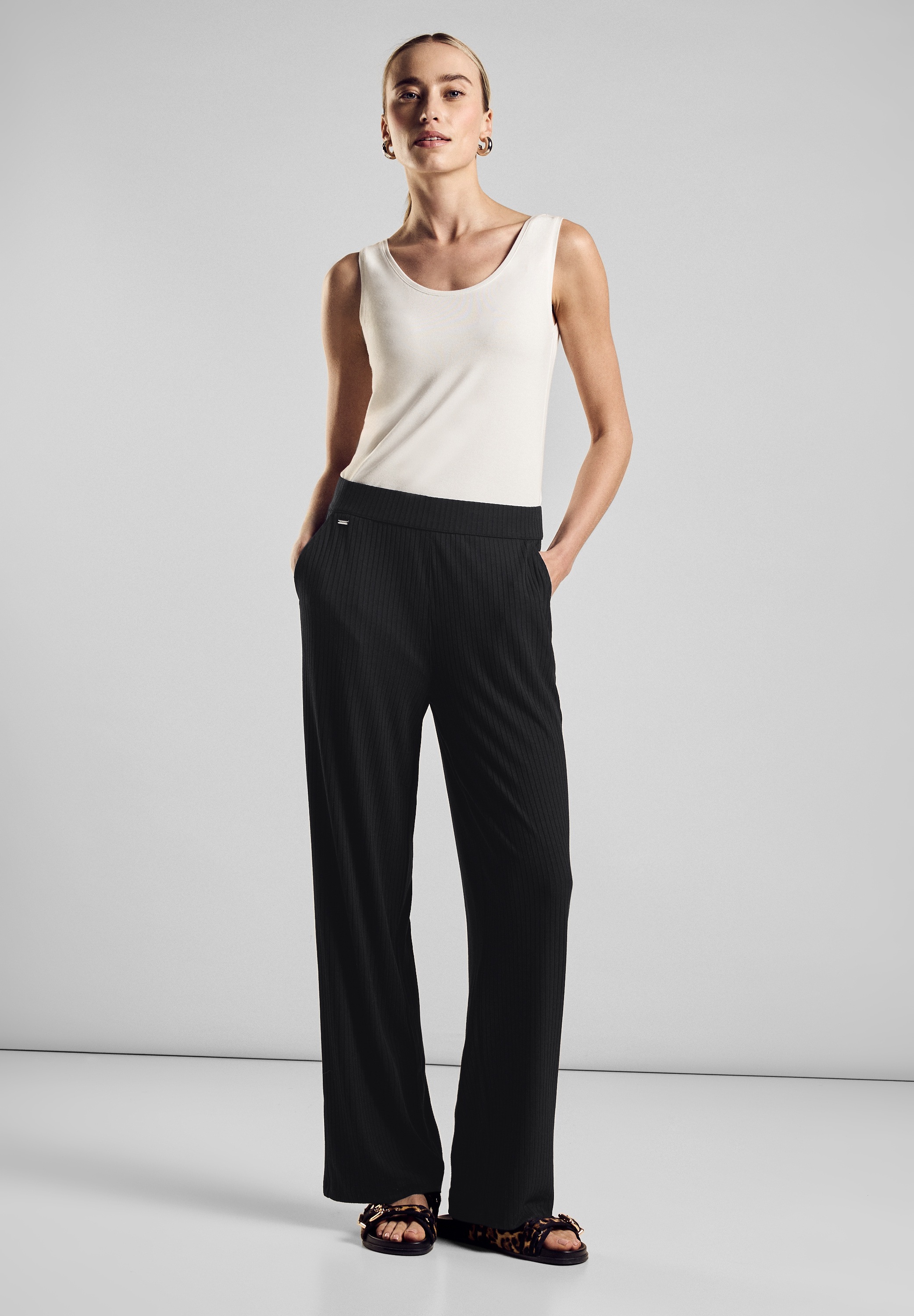 STREET ONE Stoffhose, High Waist
