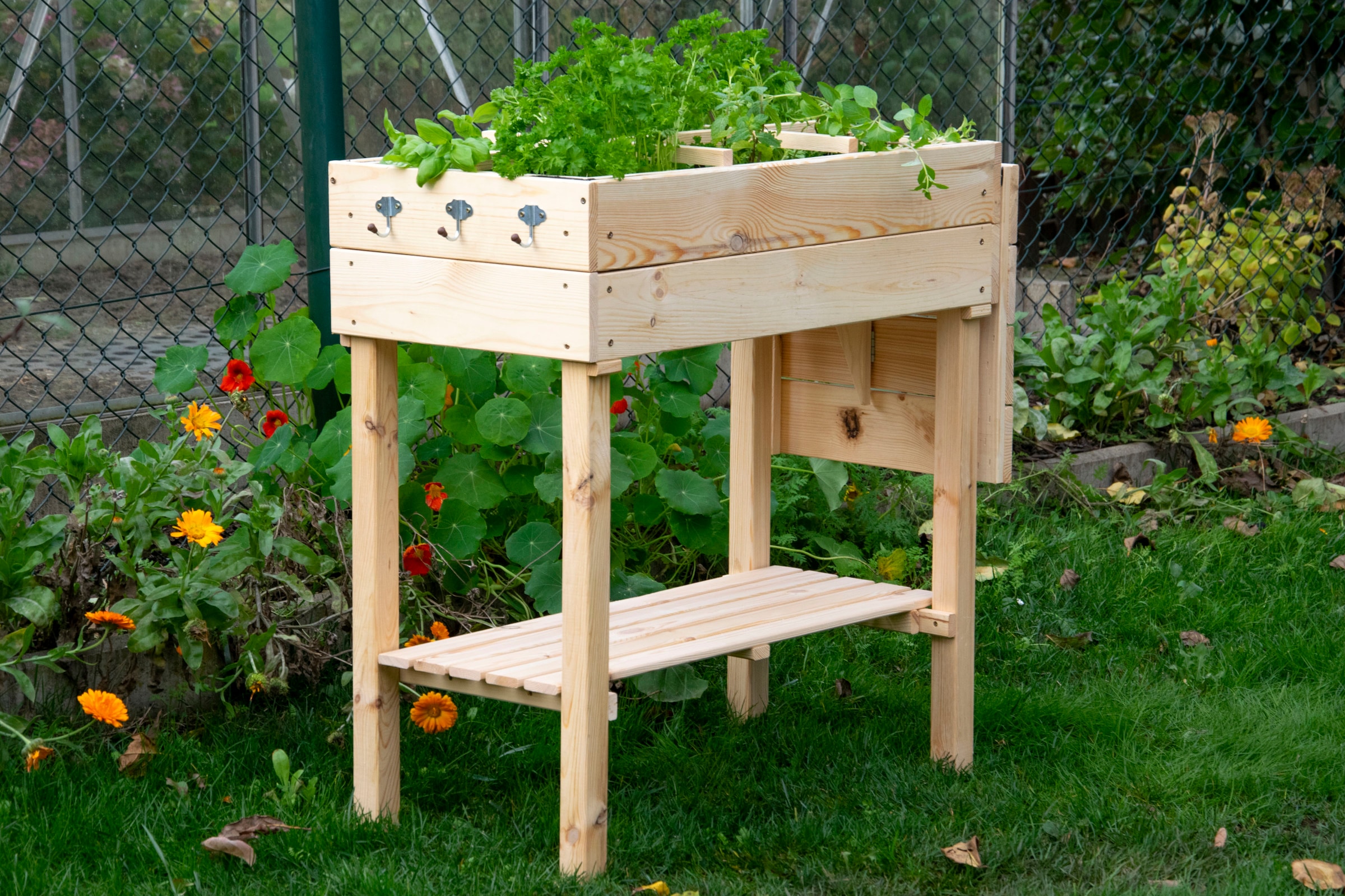 dobar Hochbeet erhöhtes Frühbeet mit Tisch & Haken, Gr. M, Kiefer