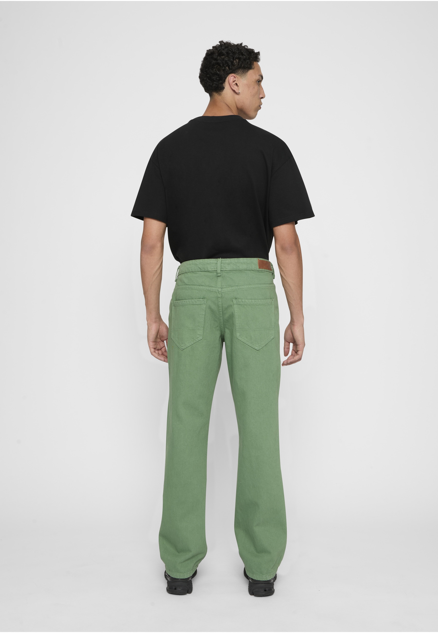 URBAN CLASSICS Bequeme Jeans »Urban Classics Herren Colored Loose Fit Jeans«