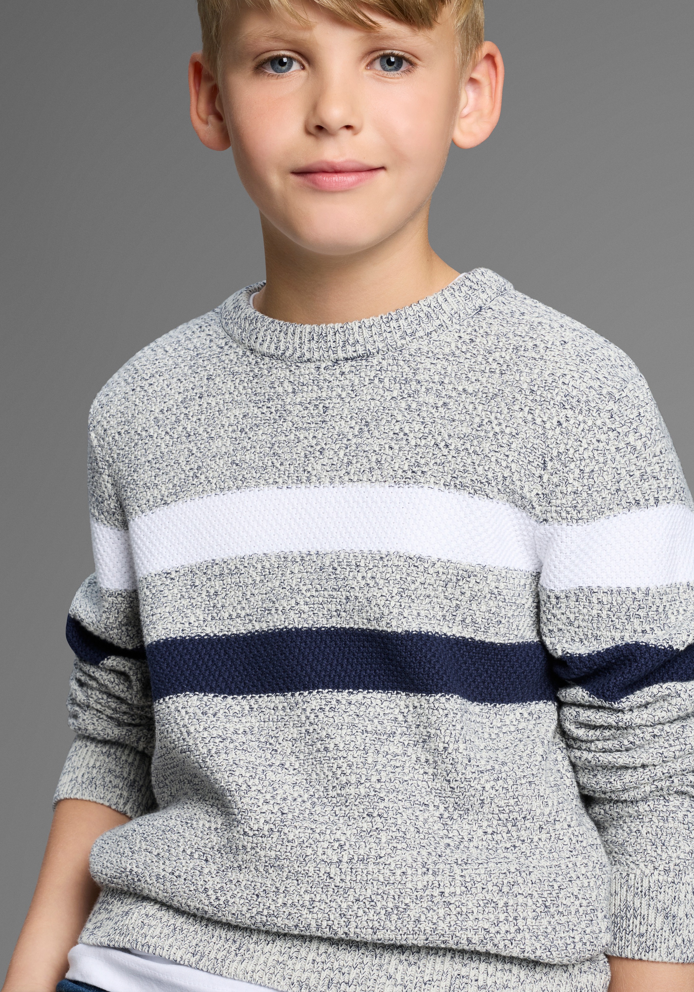 Thumbnail - Bruno Banani Strickpullover "Ringelpullover in modischer Strickstruktur" Für TEENS, Pullover in Melangeware