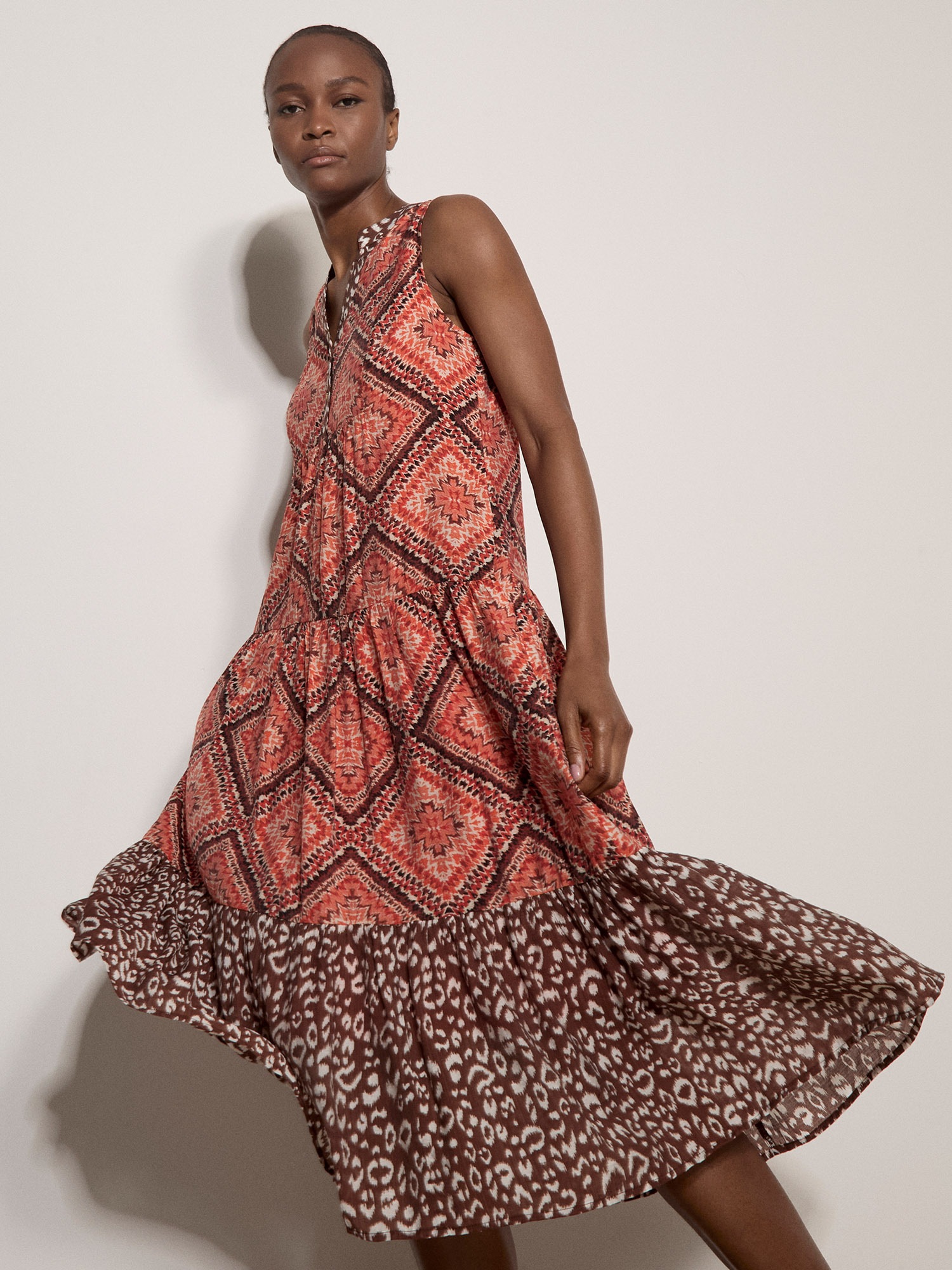 Apricot Druckkleid "Geometrisches Patchwork-Midi-Kleid" Druck
