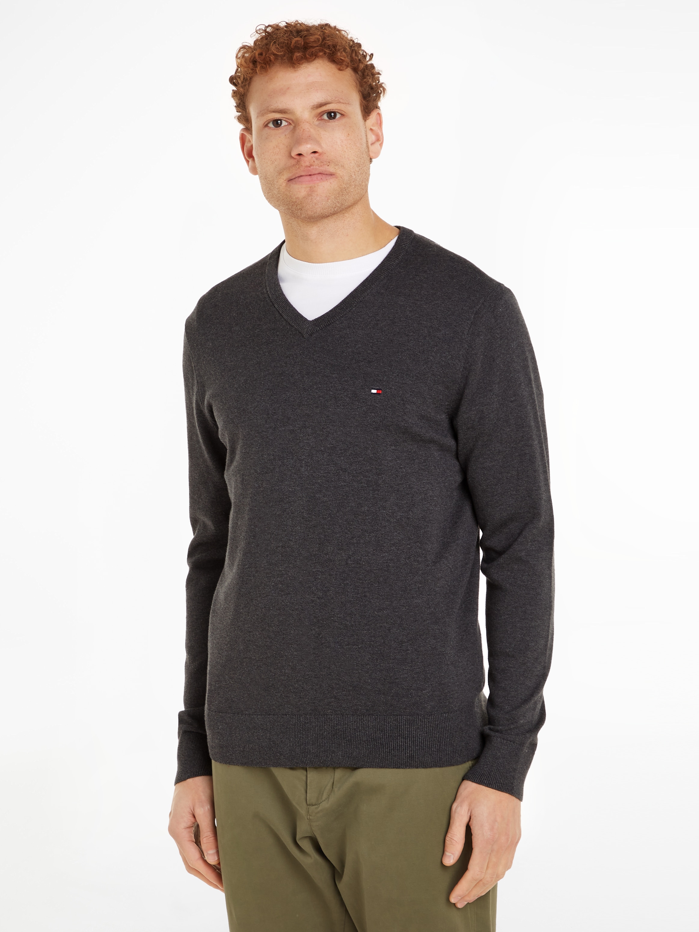 Tommy Hilfiger "ESSENTIAL COTTON V NECK mit V-Ausschnitt und Stickerei" uni günstig online kaufen