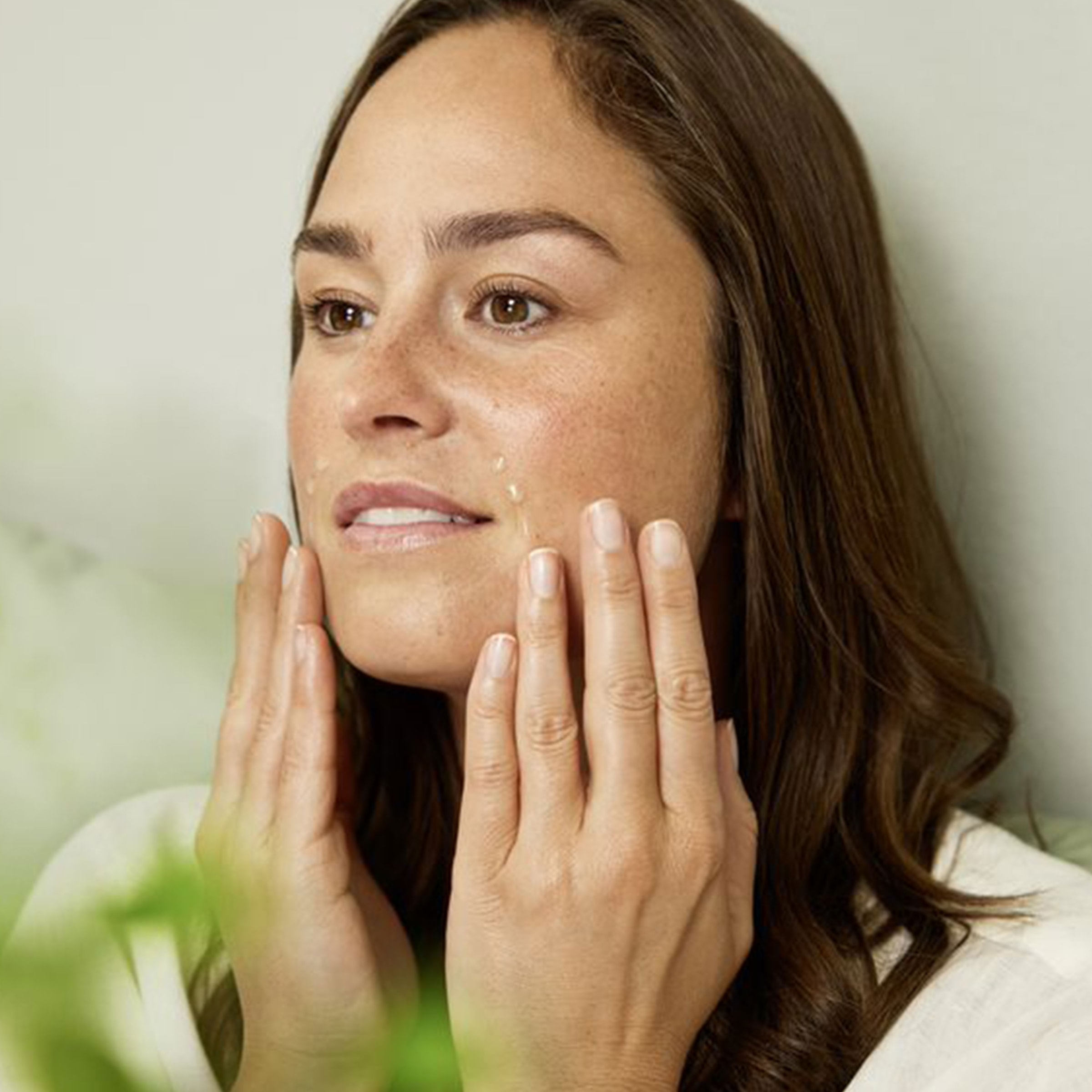 WELEDA Gesichtsöl »Weleda Straffendes Gesichtsöl Granatapfel«