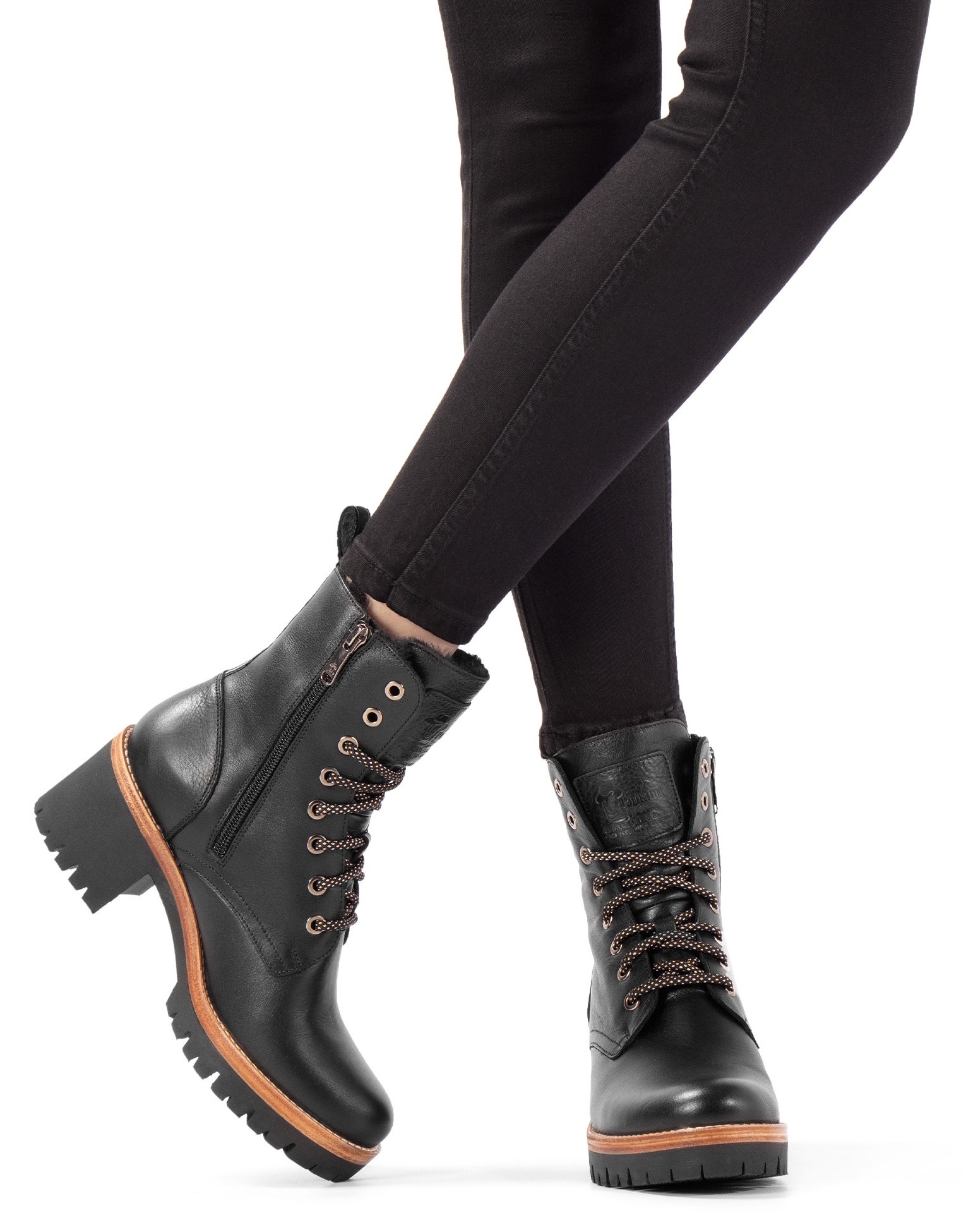 Panama Jack Winterstiefelette »Padma«, Schnürstiefelette, Blockabsatz, Profilsohle, mit Anziehlasche