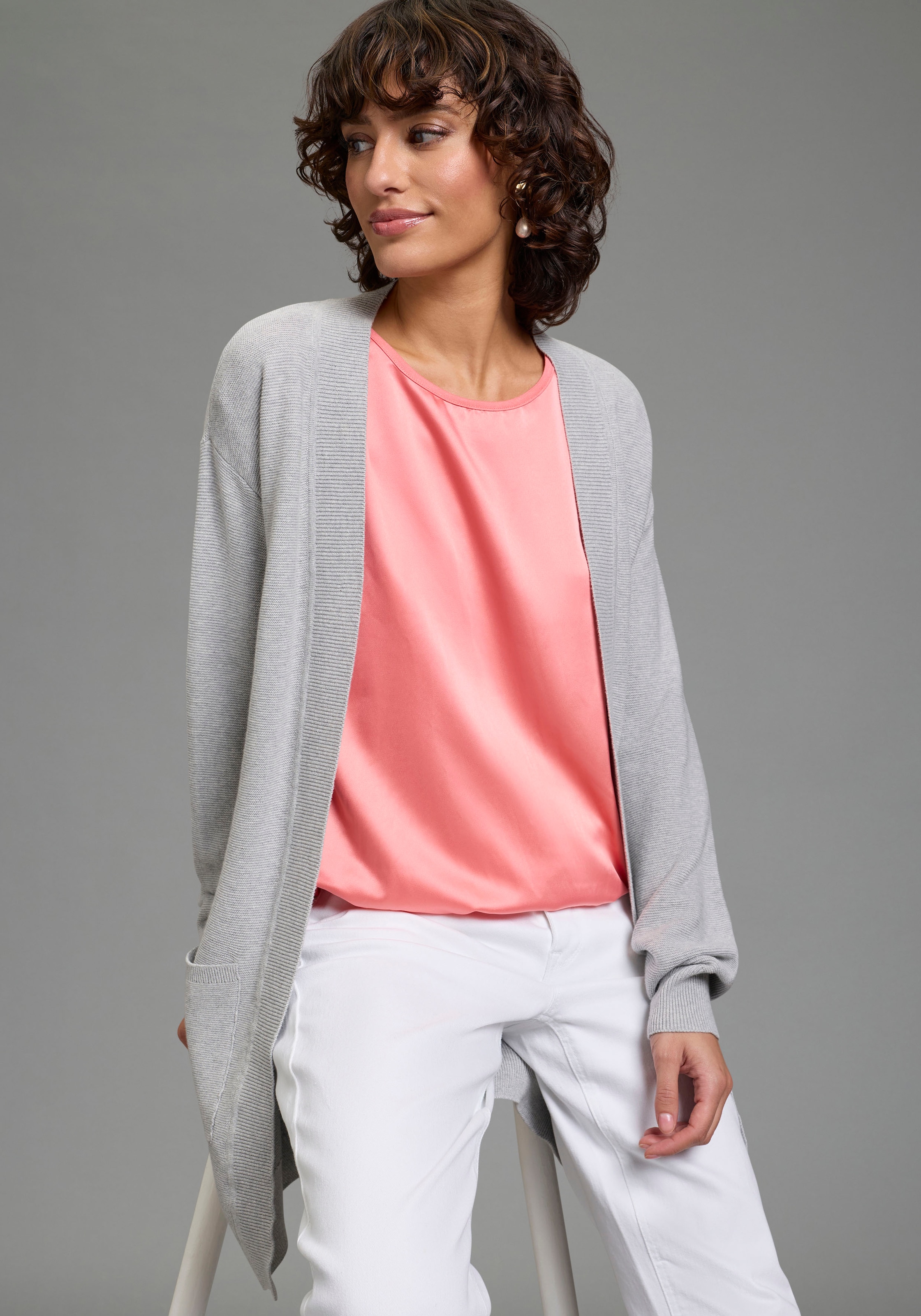 Laura Scott Shirtbluse »mit Satin-Vorderteil und hochflexiblen Jersey-Rücken« lockere Passfrom, zeitlos & gut zu kombinieren