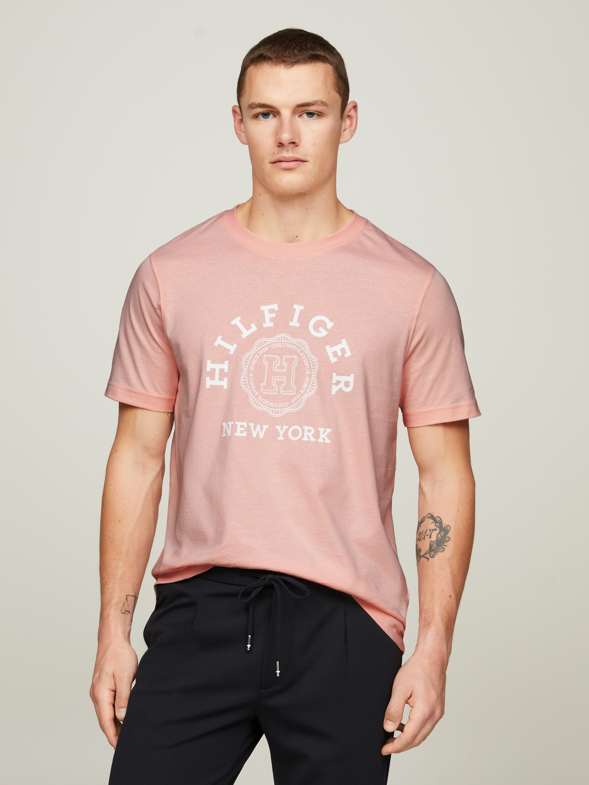 Tommy Hilfiger Print-Shirt "HILFIGER COIN TEE", mit markantem Print