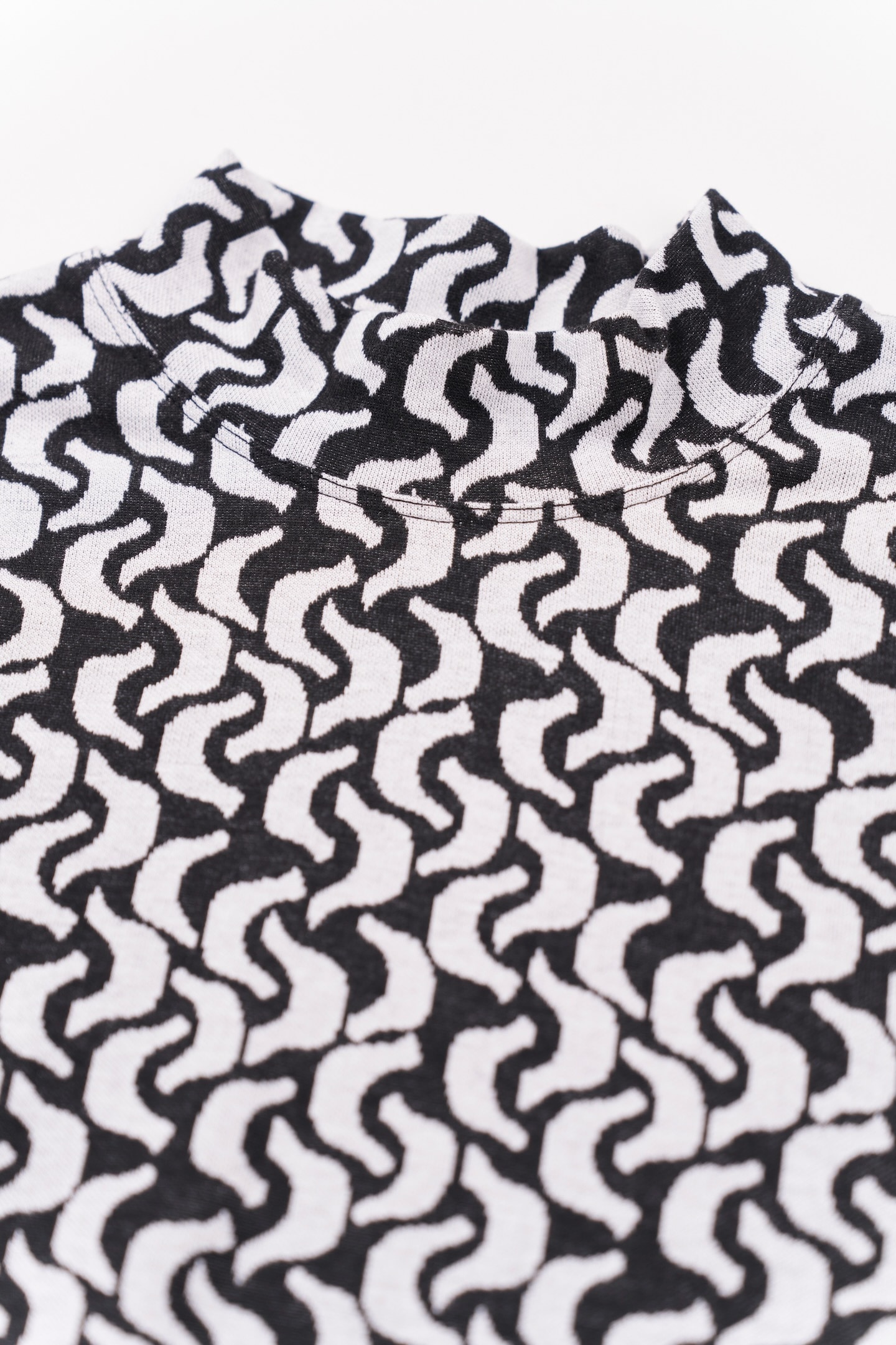 bugatti Langarmshirt, mit grafischen Mustern