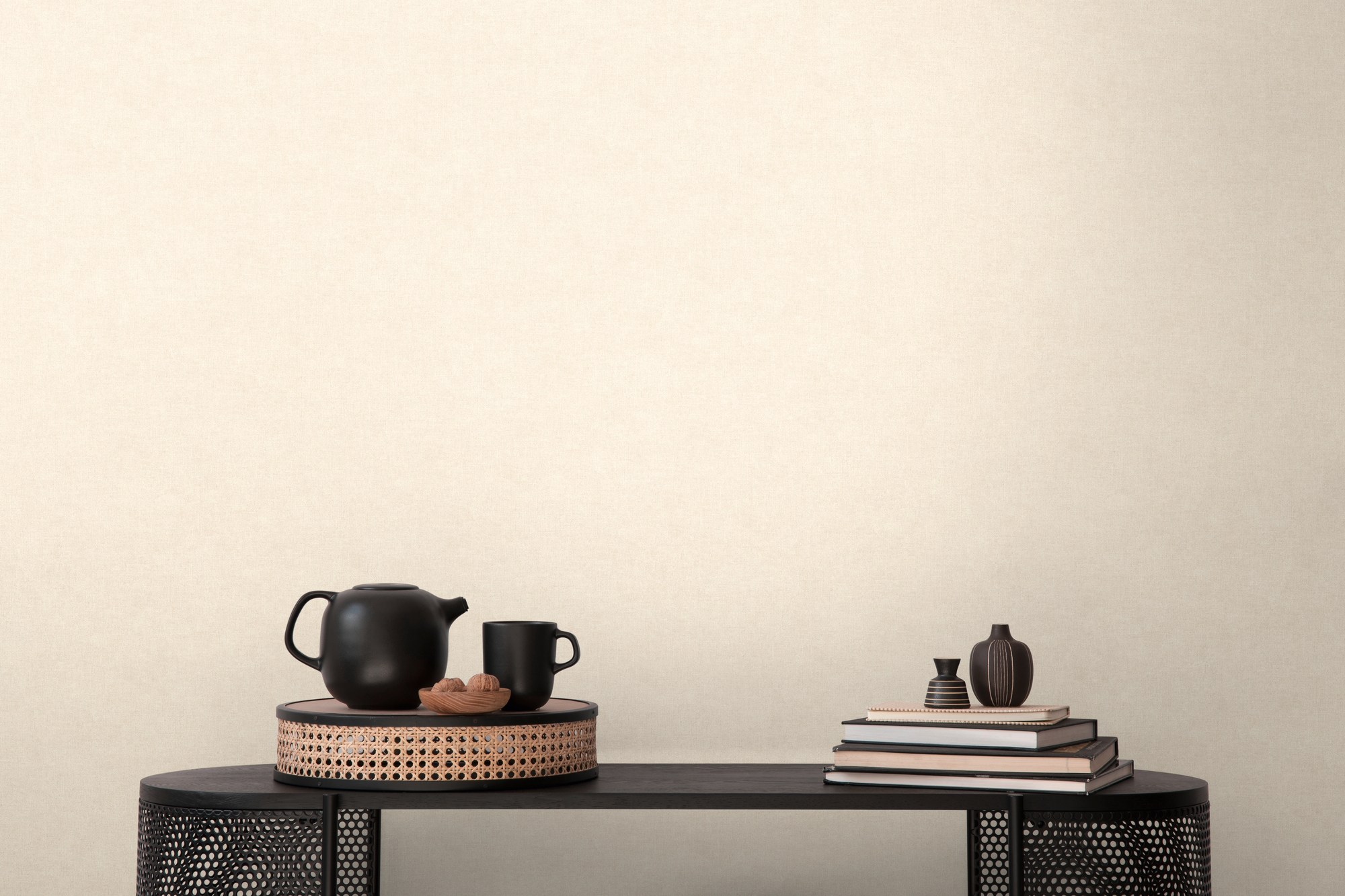 s.Oliver Vliestapete »Uni Tapete mit feiner Leinenoptik, Farbe Creme Weiß« uni strukturiert Wandtapete in Textil-Optik für Wohnzimmer, Schlafzimmer