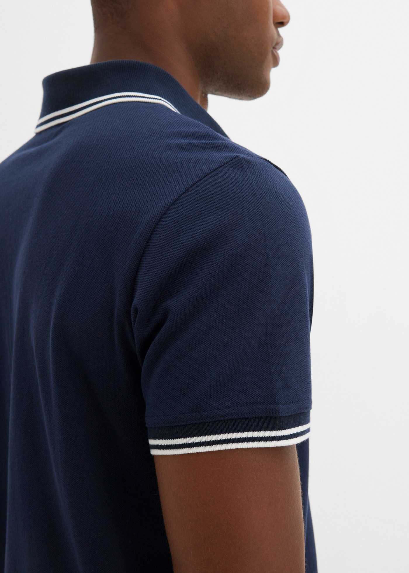 bonprix Poloshirt aus Baumwolle, mit Polokragen, Kurzarm-Design, Regular Fit
