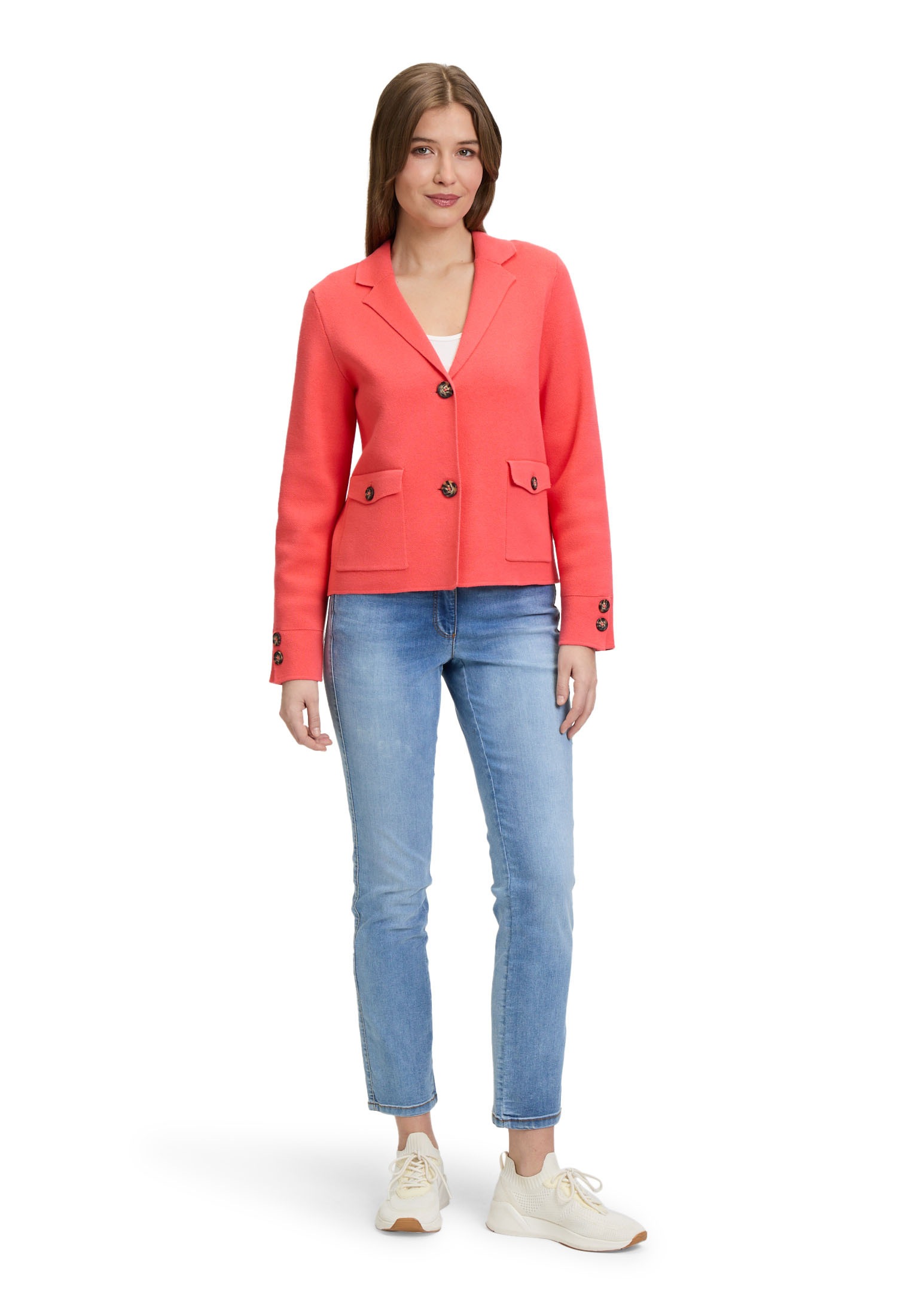 Betty Barclay Strickjacke »Betty Barclay Strickblazer mit aufgesetzten Taschen«, Knöpfe