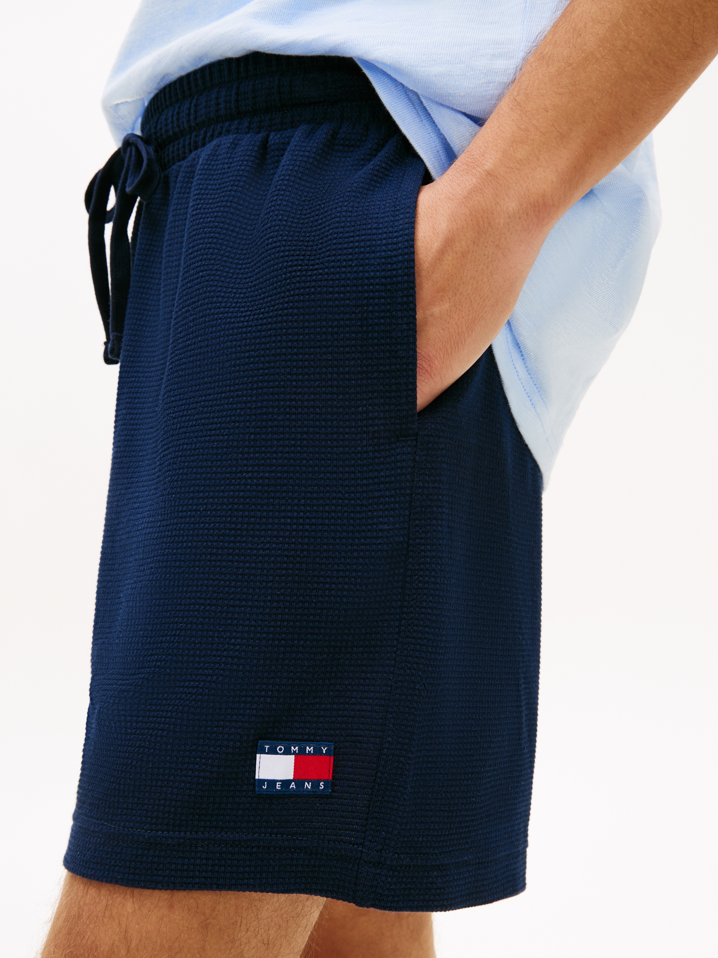 Tommy Jeans Shorts »TJM WAFFLE BEACH«  Regular fit mit elastischem Bund