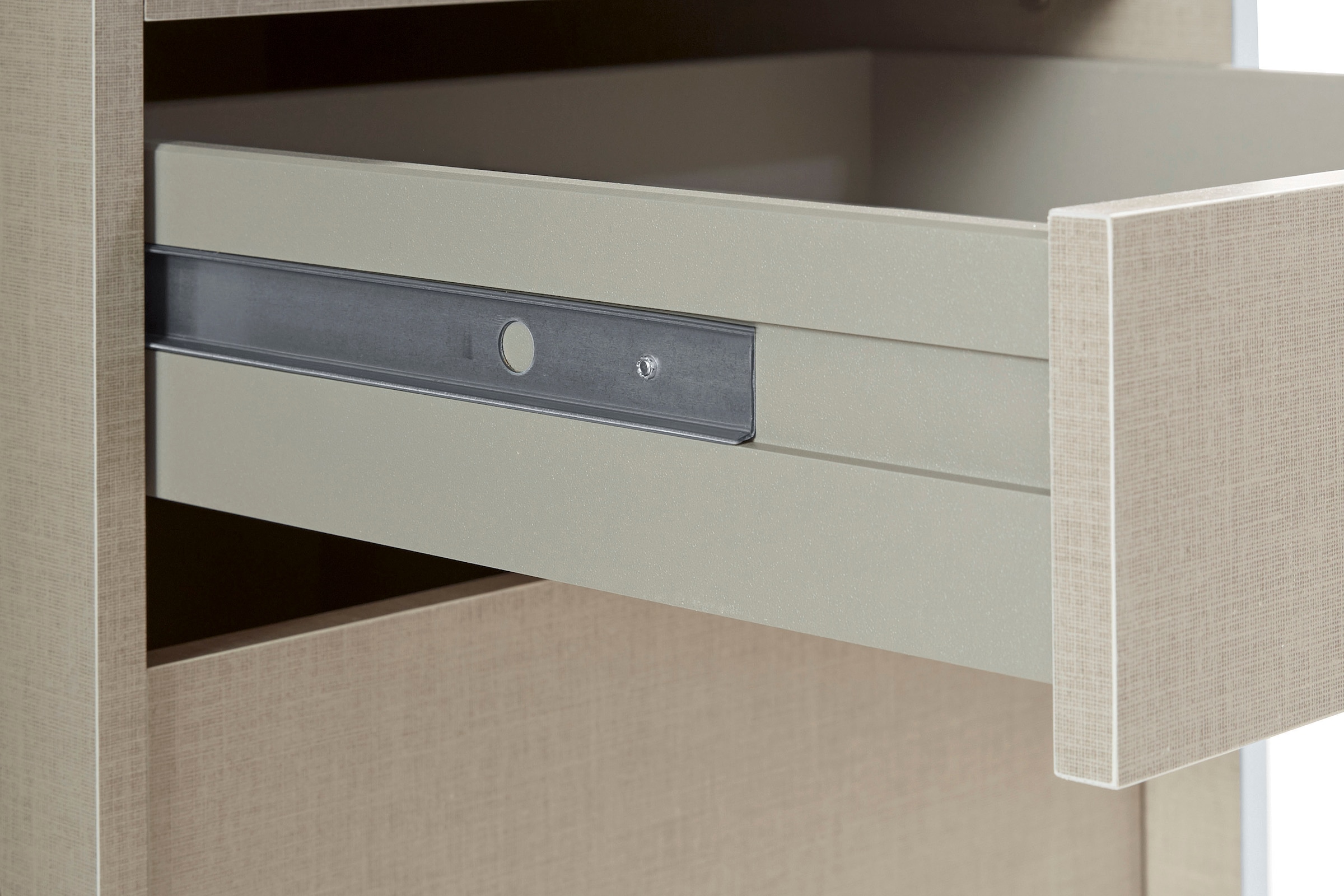 rauch Schwebetürenschrank »Kleiderschrank Schrank Garderobe TOPSELLER OTELI inkl. Inneneinteilung«, mit 3 Innenschubladen sowie zusätzlichen Einlegeböden MADE IN GERMANY