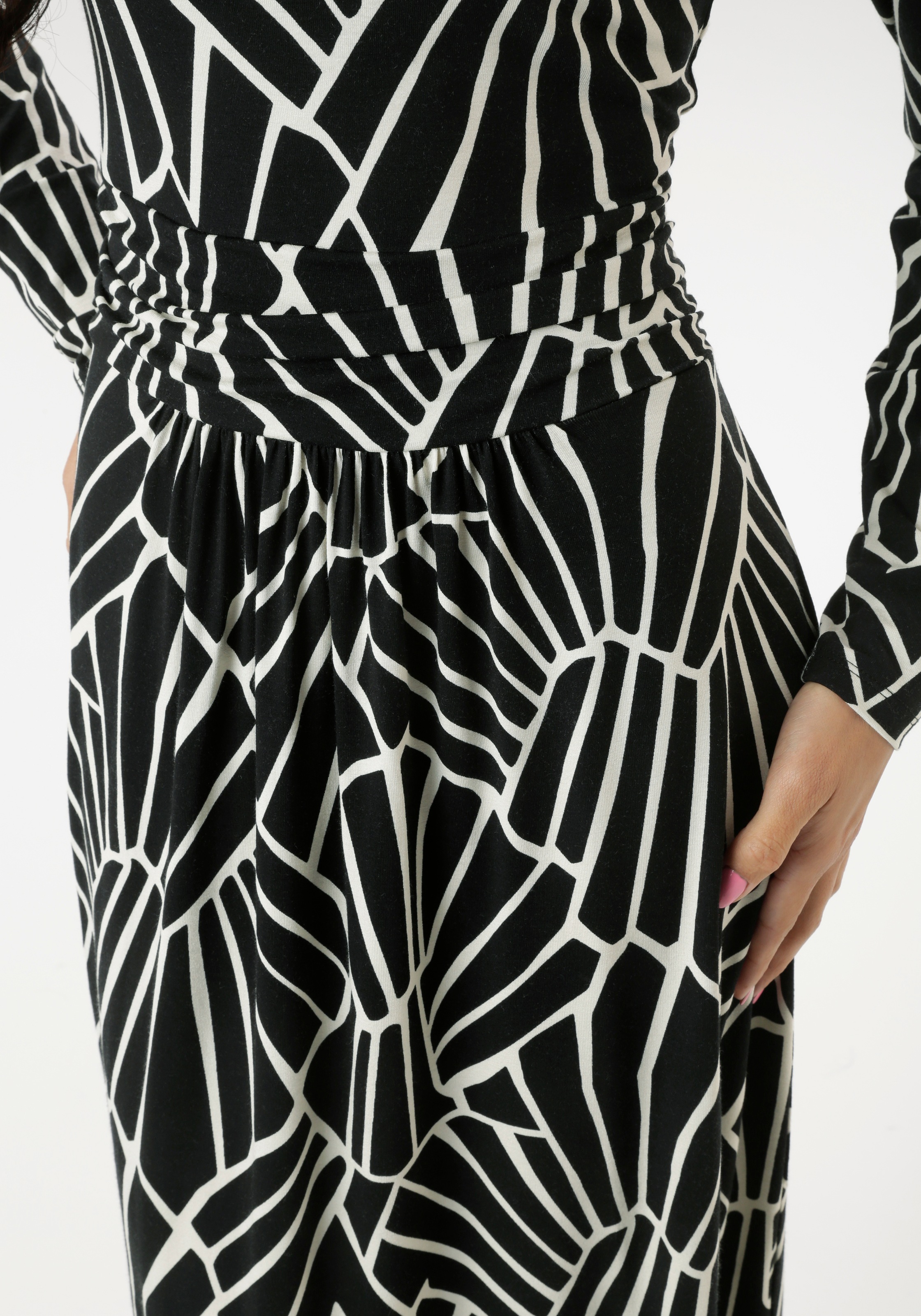 Thumbnail - Aniston SELECTED Jerseykleid im grafischen Musterdessin und gerafftem Taillenbund